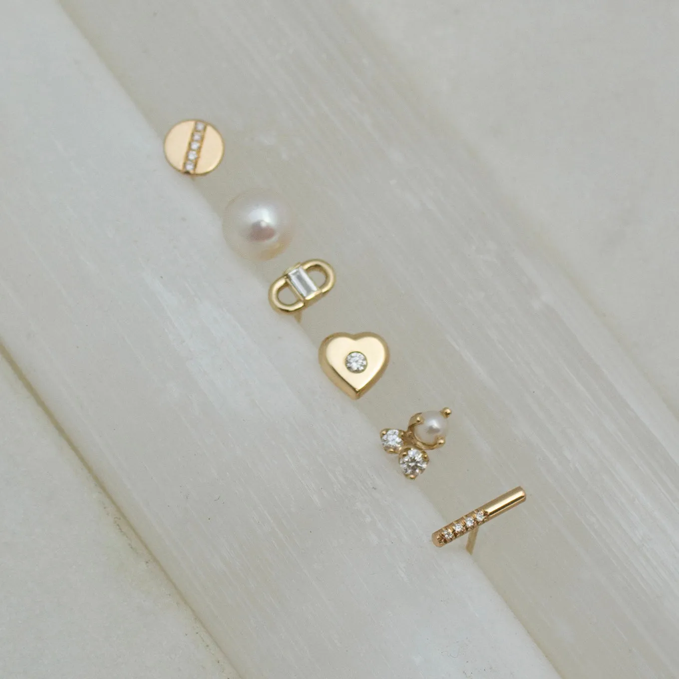14k Mixed Prong Diamond & Pearl Cluster Stud Earrings