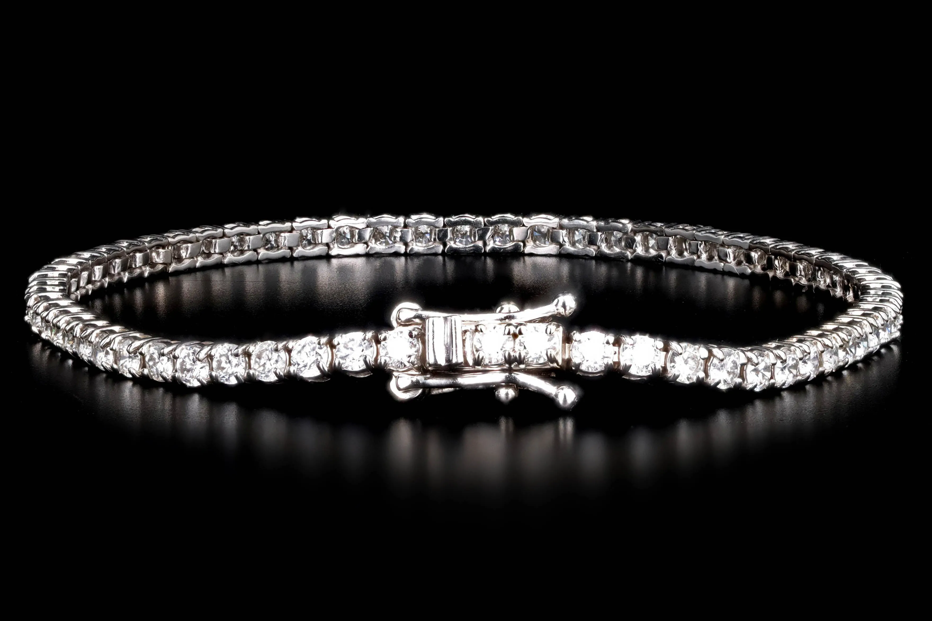 14K White Gold 3.67 Carat Total Weight Round Brilliant Diamond Tennis Bracelet