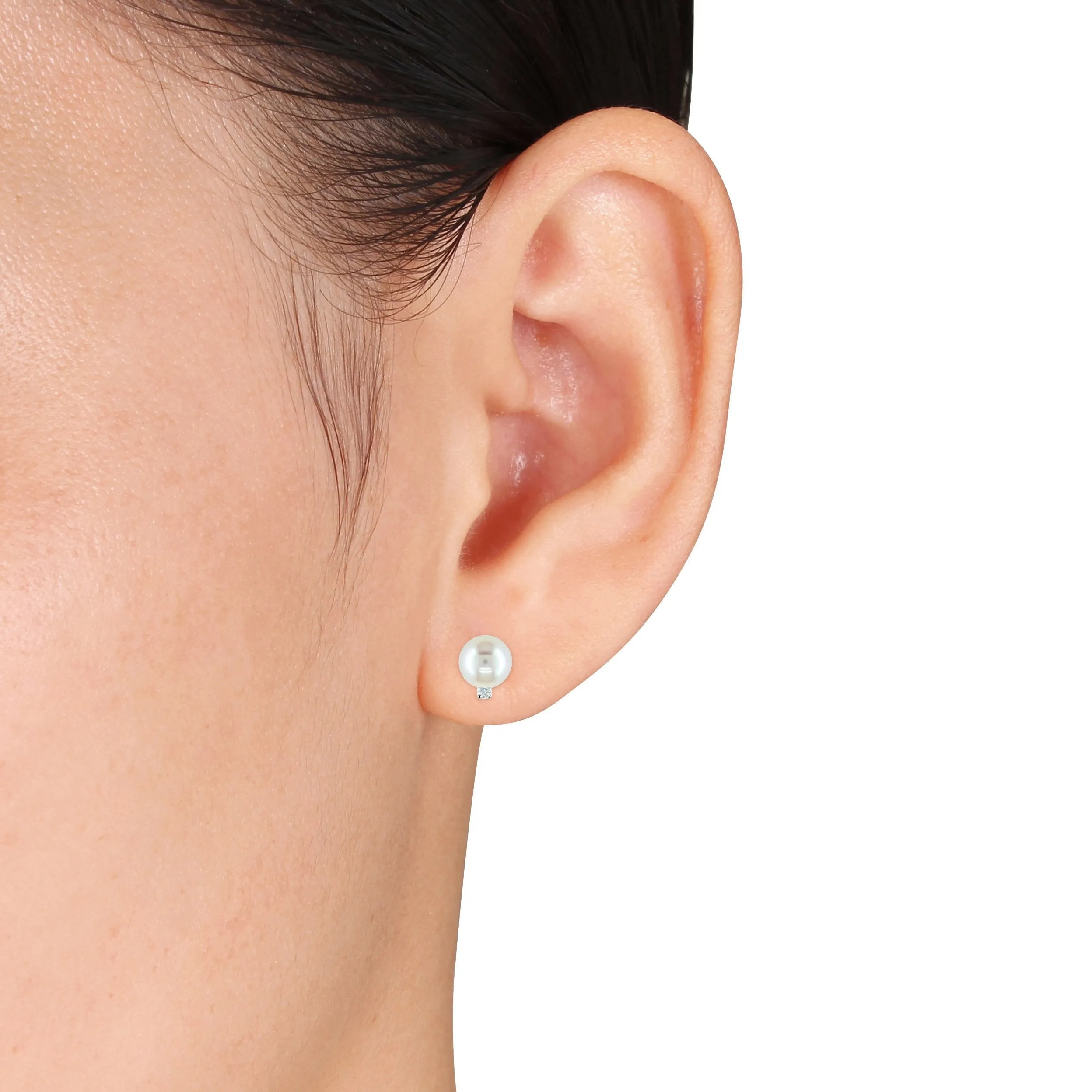 14K White Gold Earrings with Diamond and Pearl