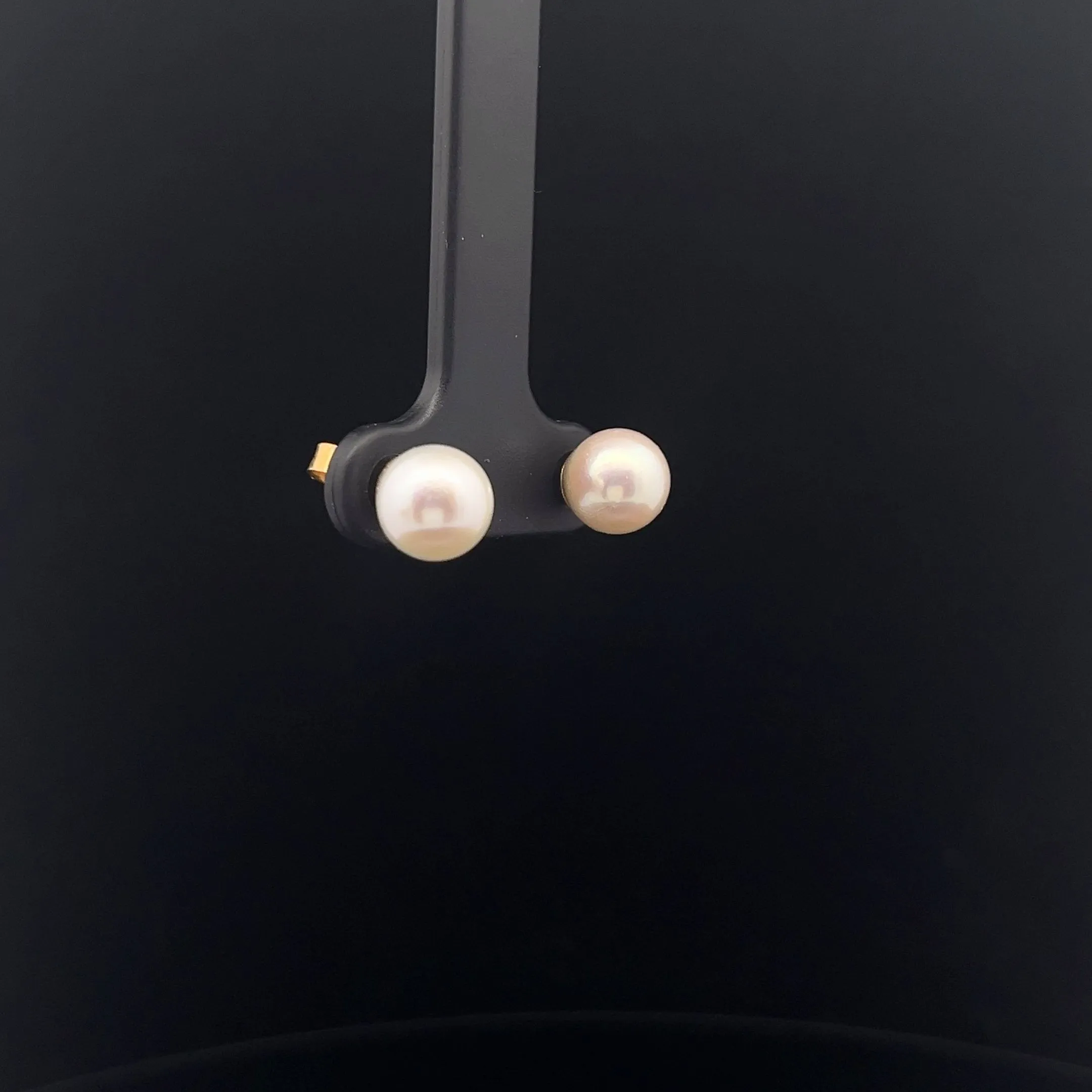 14k Yellow Gold Fresh Water White Pearl 7mm Stud Earrings