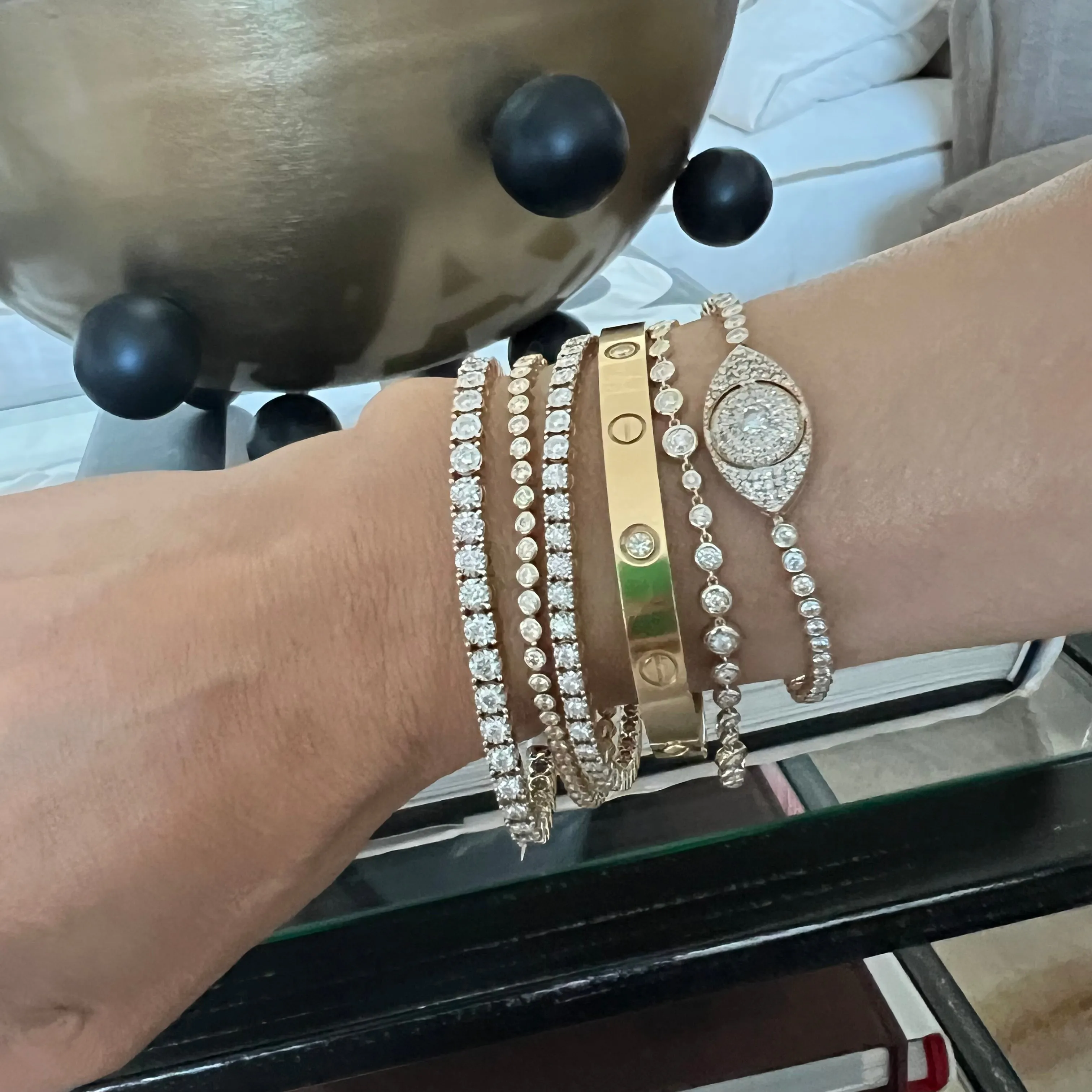 14KT Gold Diamond Illusion Four Prong Set Tennis Bracelet