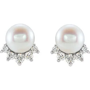 14KT White Gold Freshwater Pearl   Diamond Stud Earrings