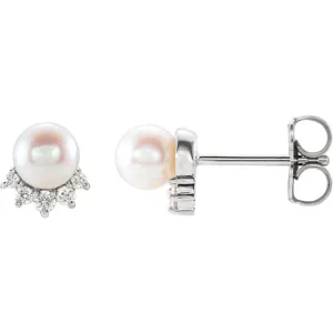 14KT White Gold Freshwater Pearl   Diamond Stud Earrings