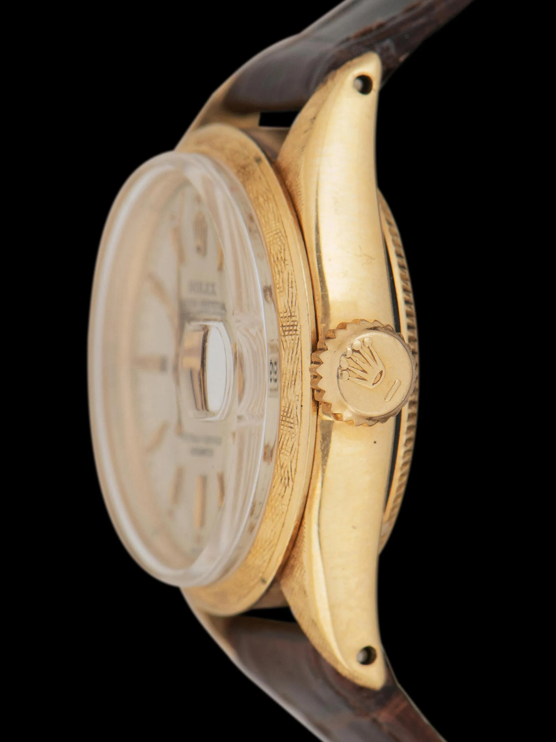 1960 Rolex Lady-Datejust 18K YG (Ref. 6520) W/ Factory Florentine Finish & Silver Concentric Dial