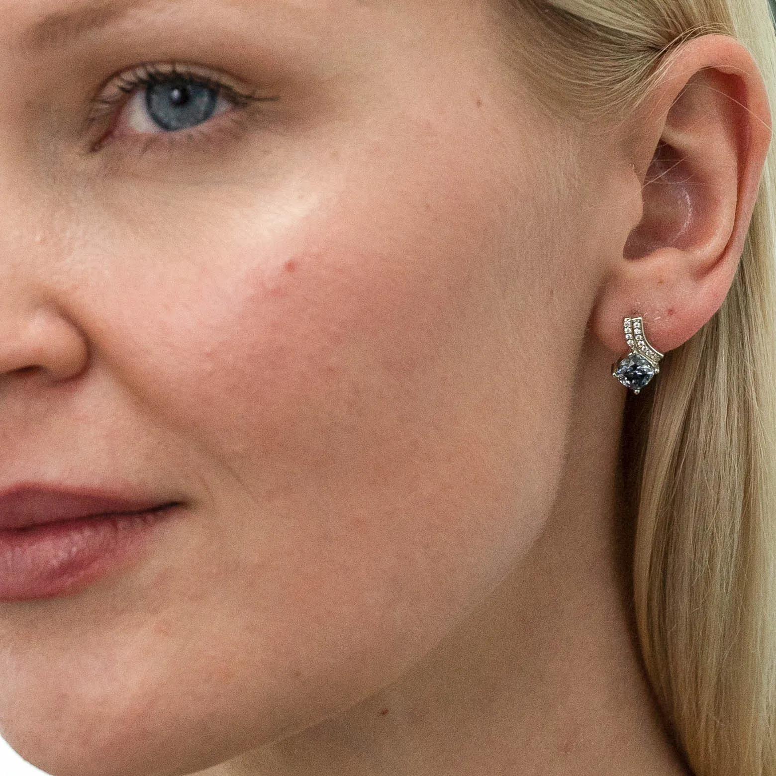 2.31 d.e.w cts Emma Moissanite Stud Earrings