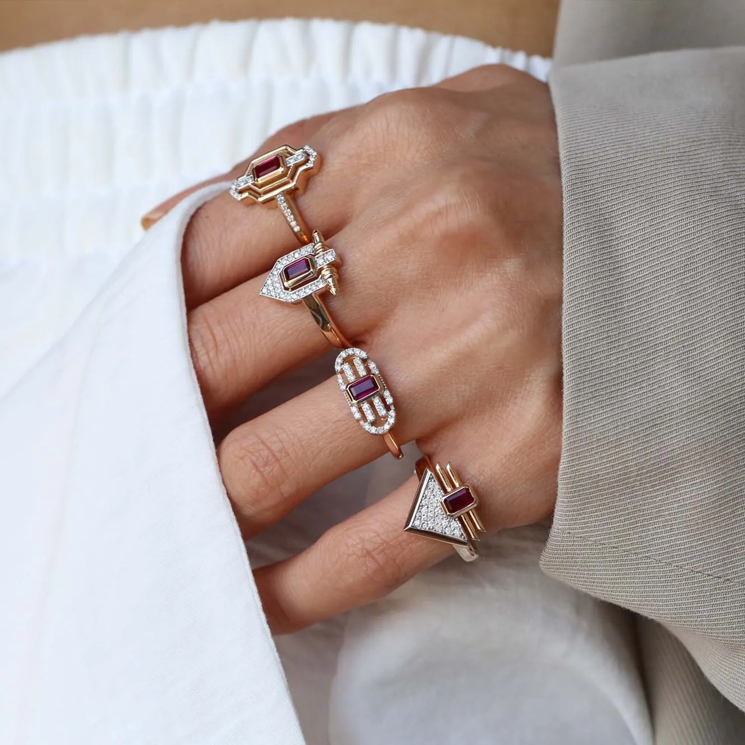 AMALFI ARMA DIAMOND RING