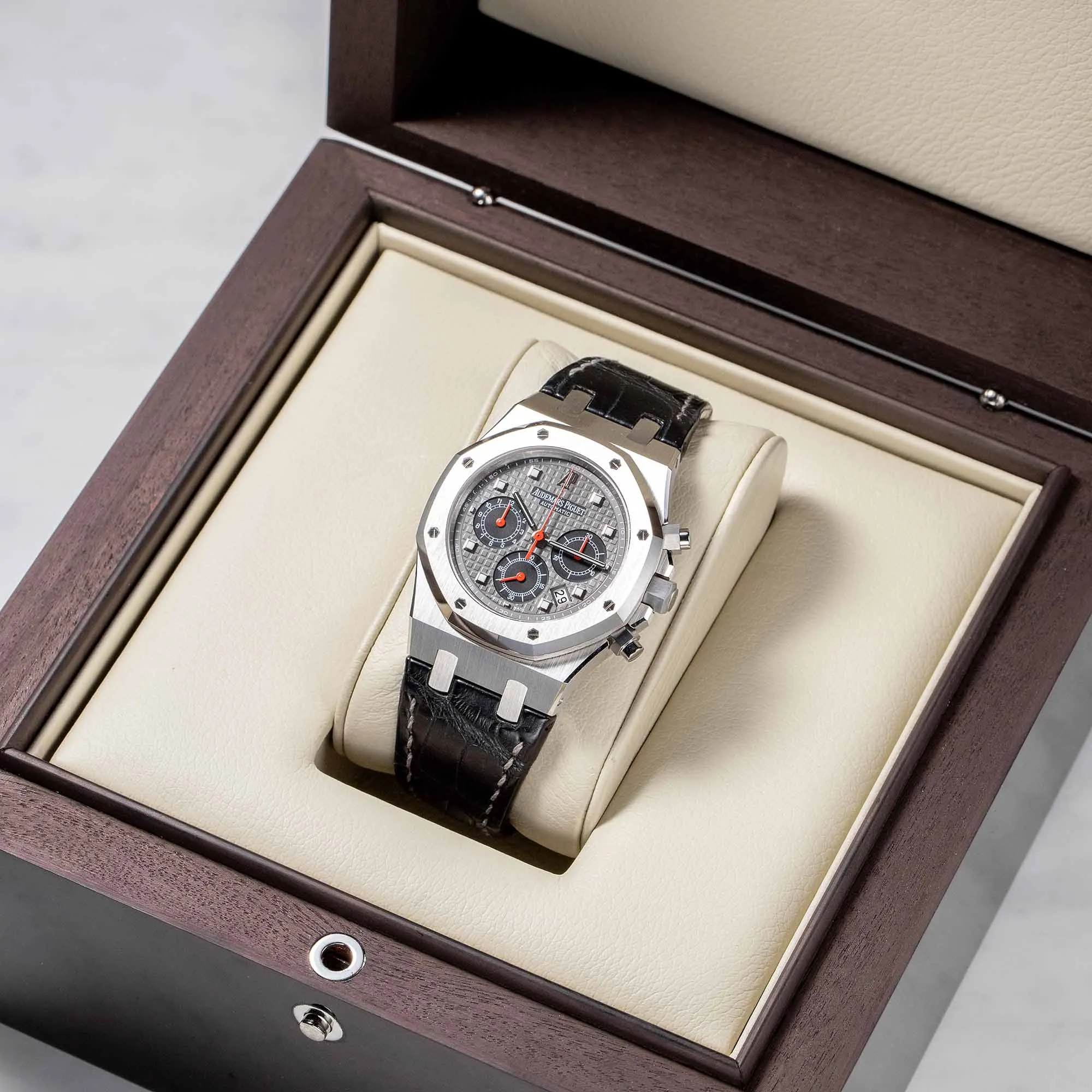 Audemars Piguet Royal Oak Chronograph Dubail Limited Edition 26103SP.OO.D002CA.01