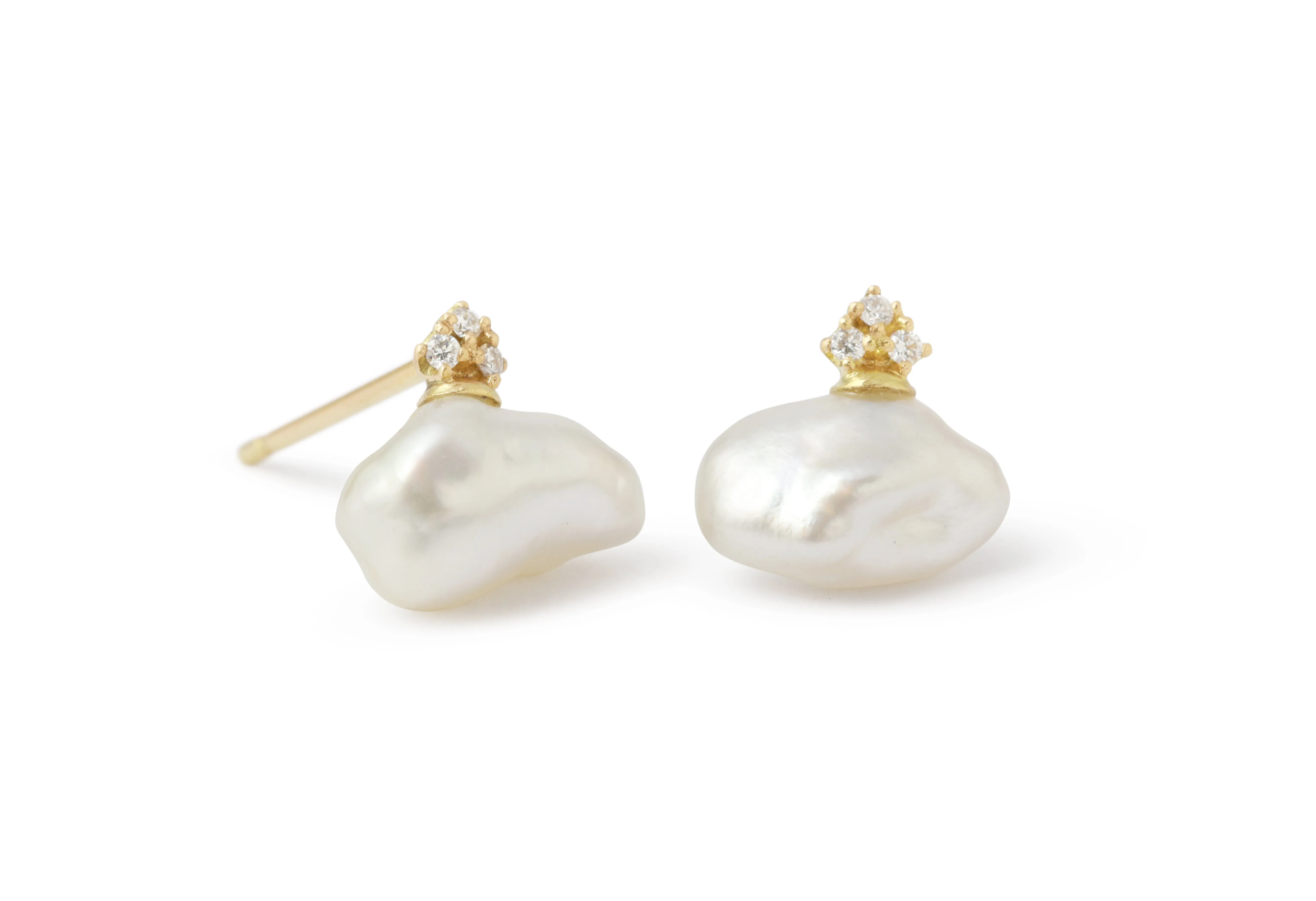 Balloon Pearl Stud Earrings by Shinkai