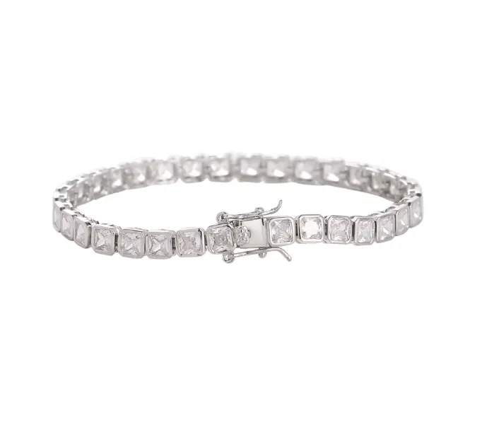 BEZEL TENNIS BRACELET - GOLD
