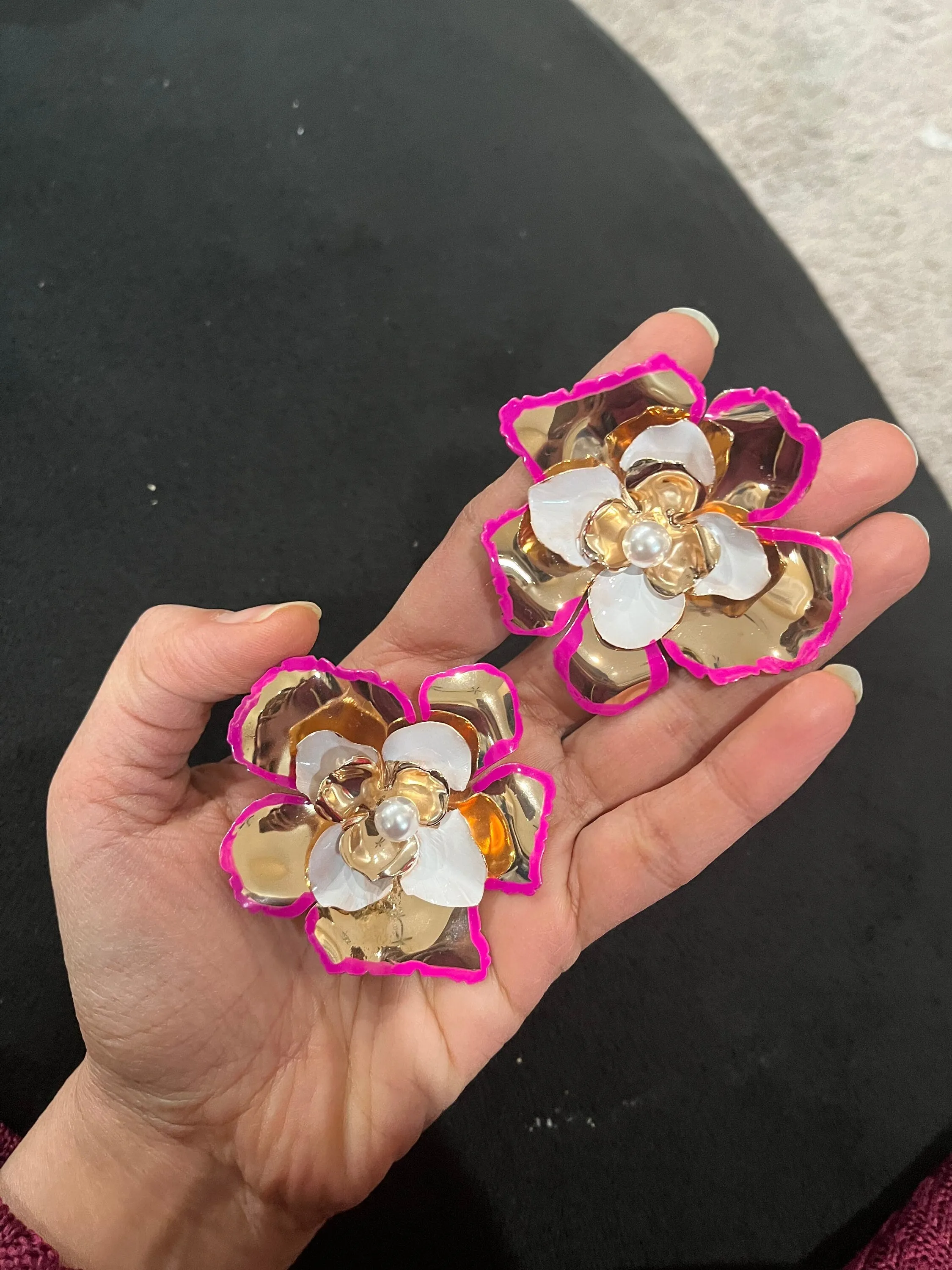 Big gold hot pink Flower earrings , fuchsia gold studs large , huge gold stud earring , floral gold earrings , statement chunky gold studs