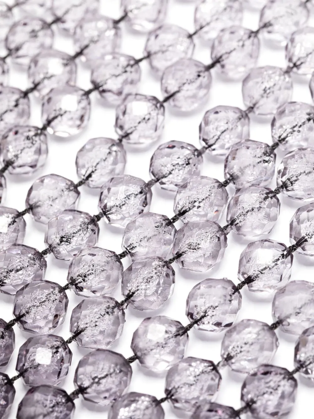 Blurred effect necklace