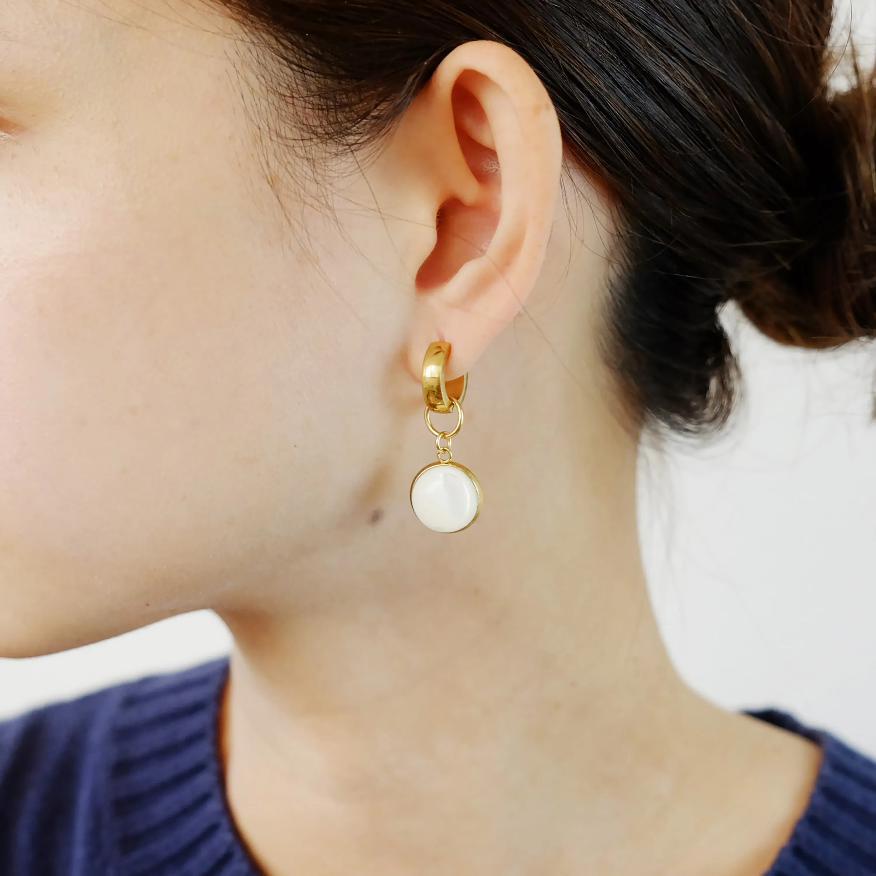 Bouton Charms in Mother of Pearl