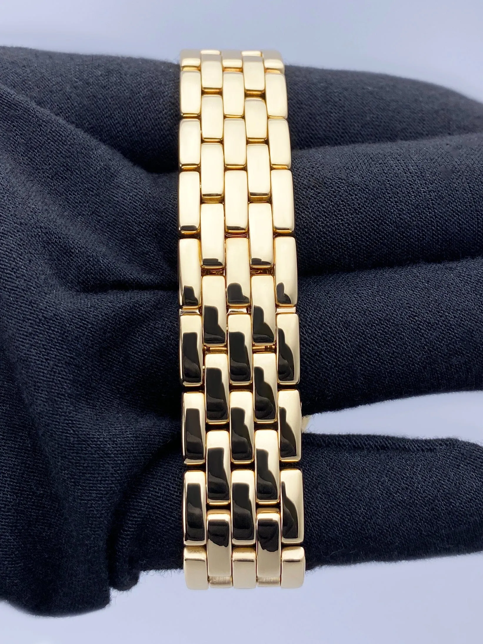 Cartier Panthere W25014B9 18K Yellow Gold Mens Watch