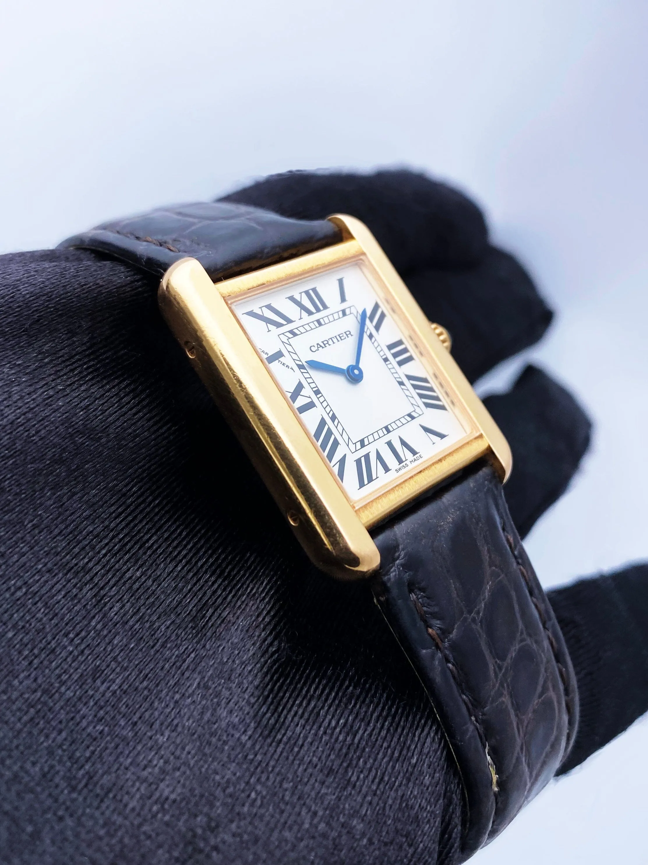Cartier Tank Solo W5200024 18K Rose Gold Ladies Watch Box Papers