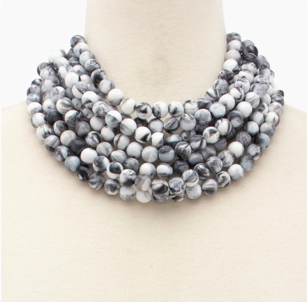 CHUNKY BEADED MAGNETIC NECKLACE