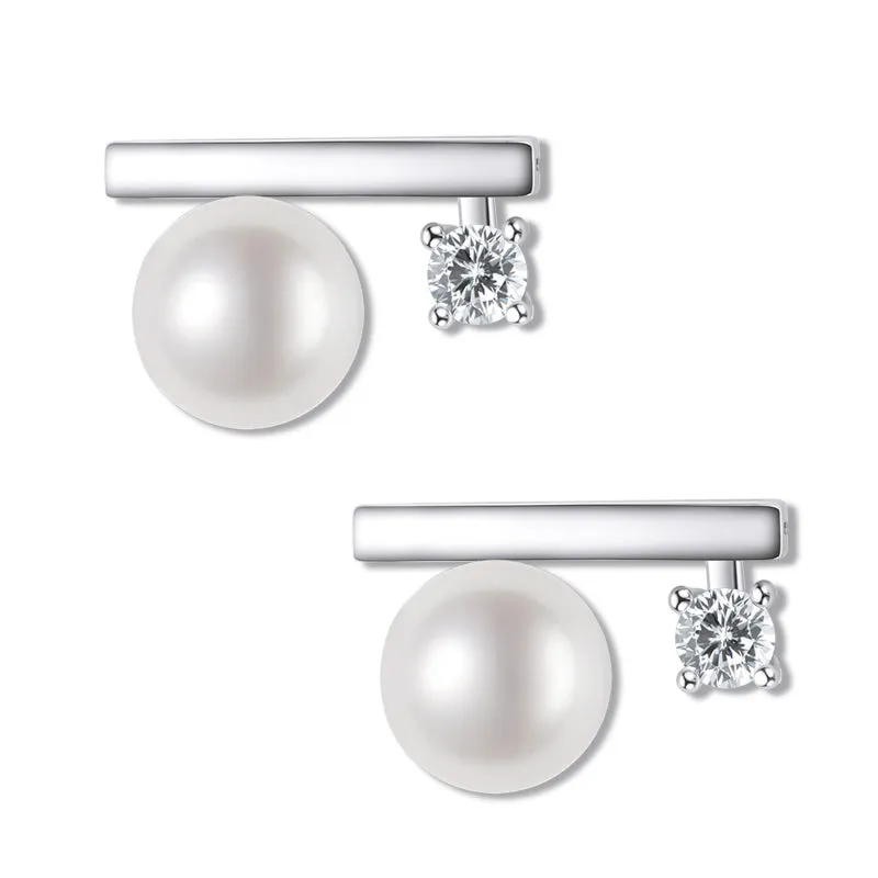 Classic Natural Pearl Stud Earring