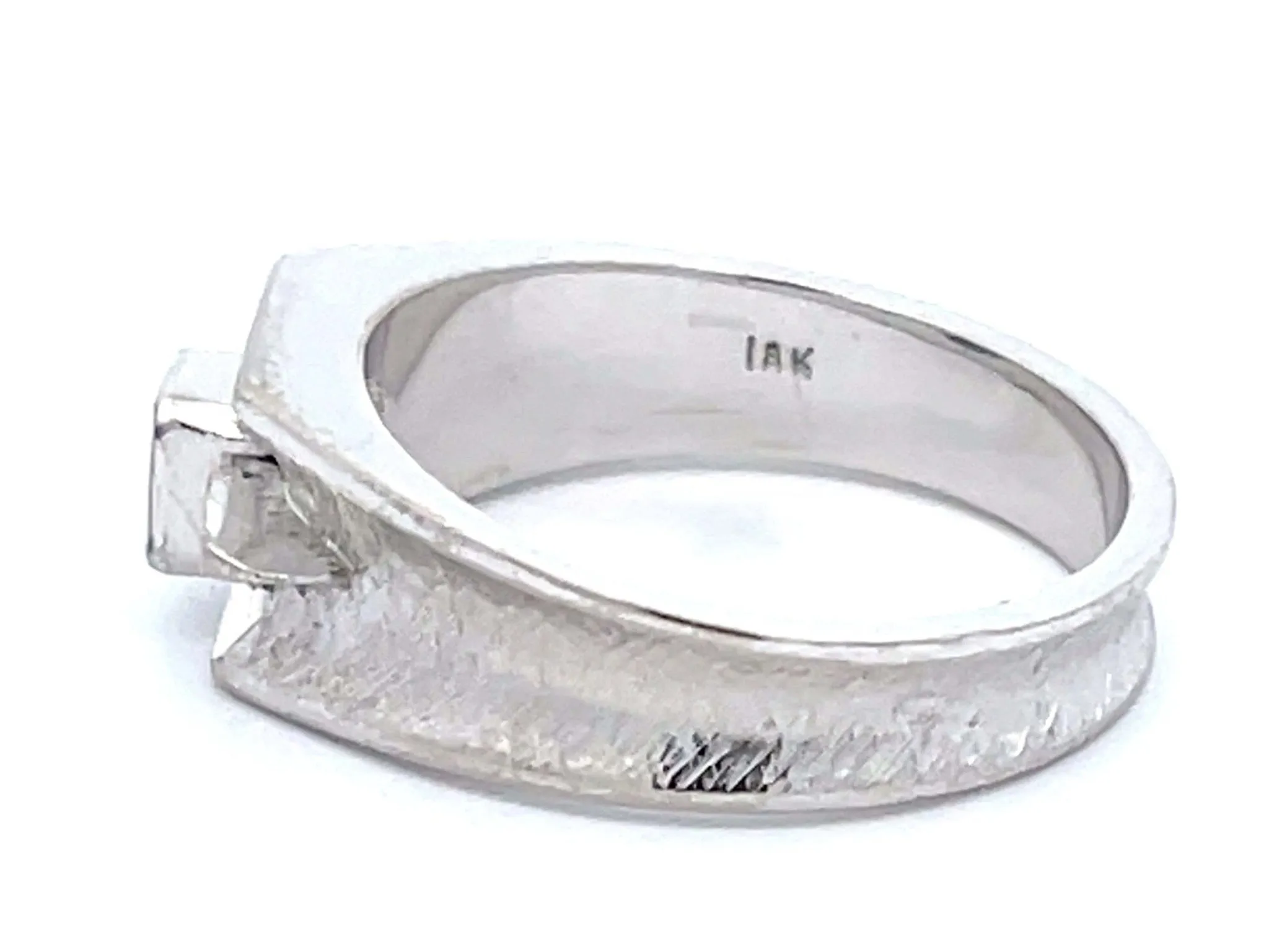 Columbian Green Emerald Ring in 18k White Gold