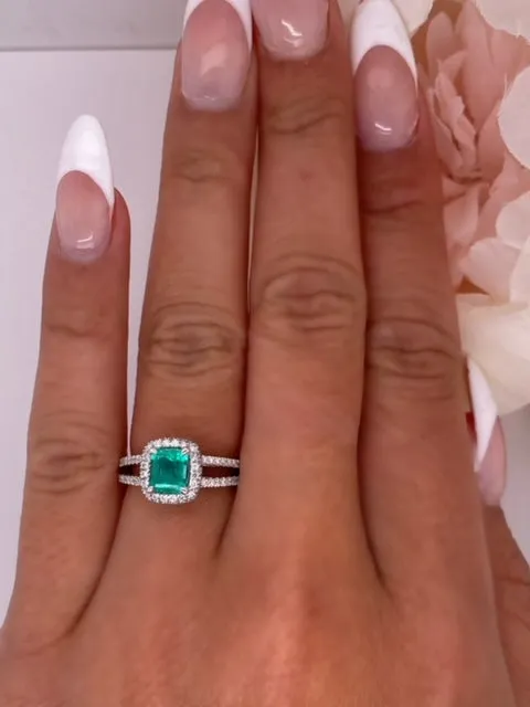Emerald Halo Split Band Ring