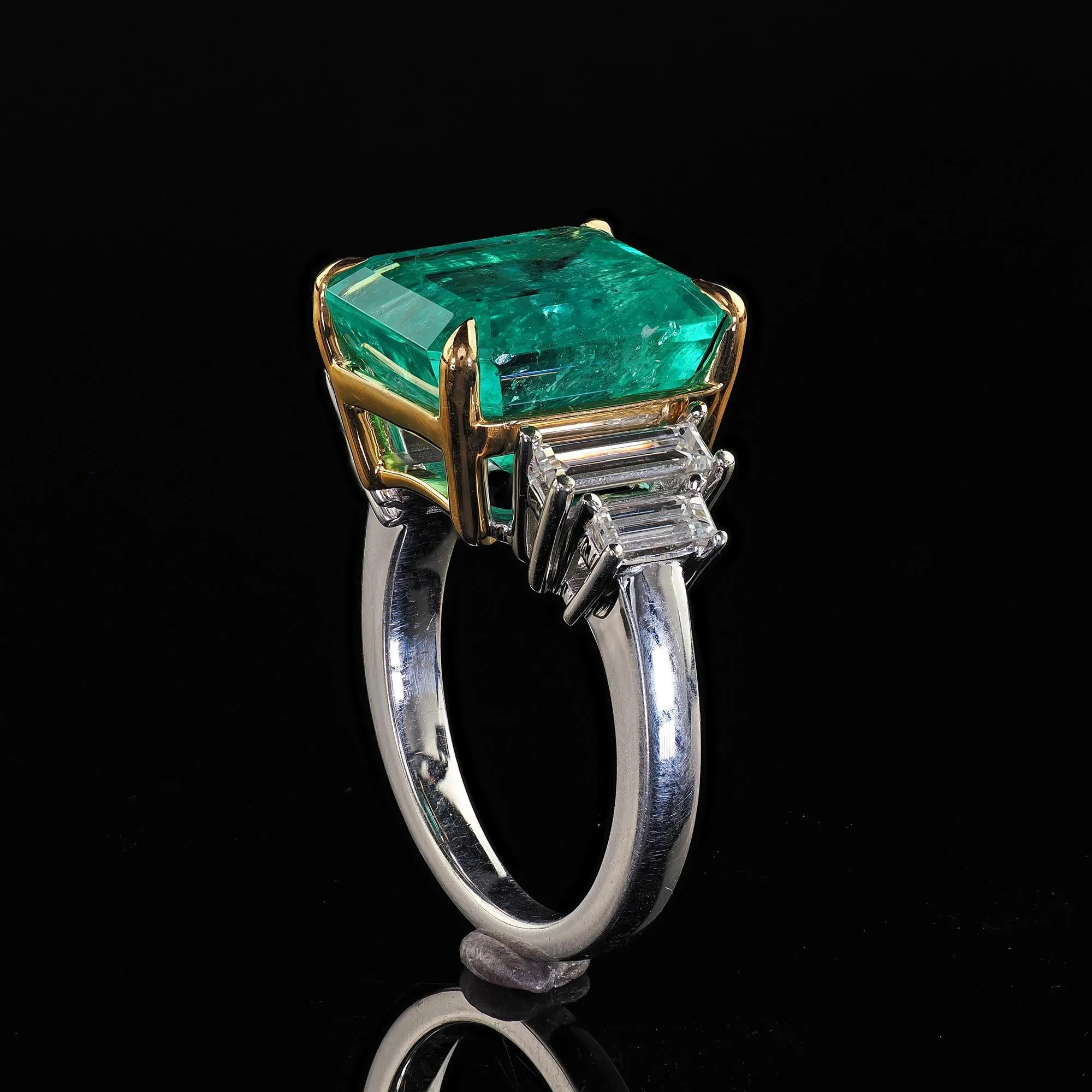 Estate Contemporary 14K White Gold Colombian Emerald Diamond Cocktail Ring - GIA
