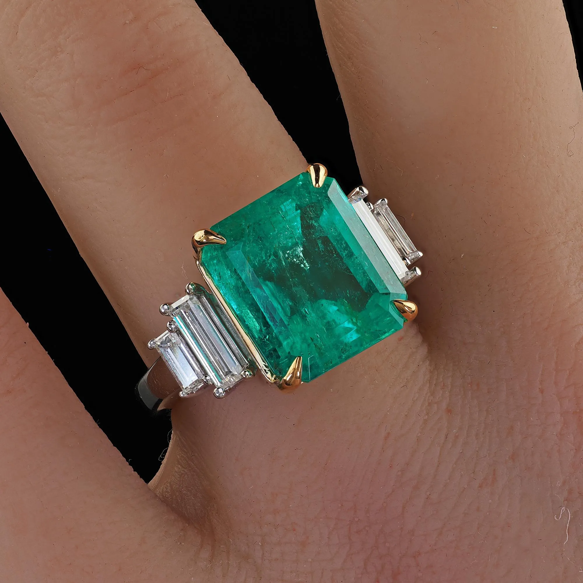 Estate Contemporary 14K White Gold Colombian Emerald Diamond Cocktail Ring - GIA