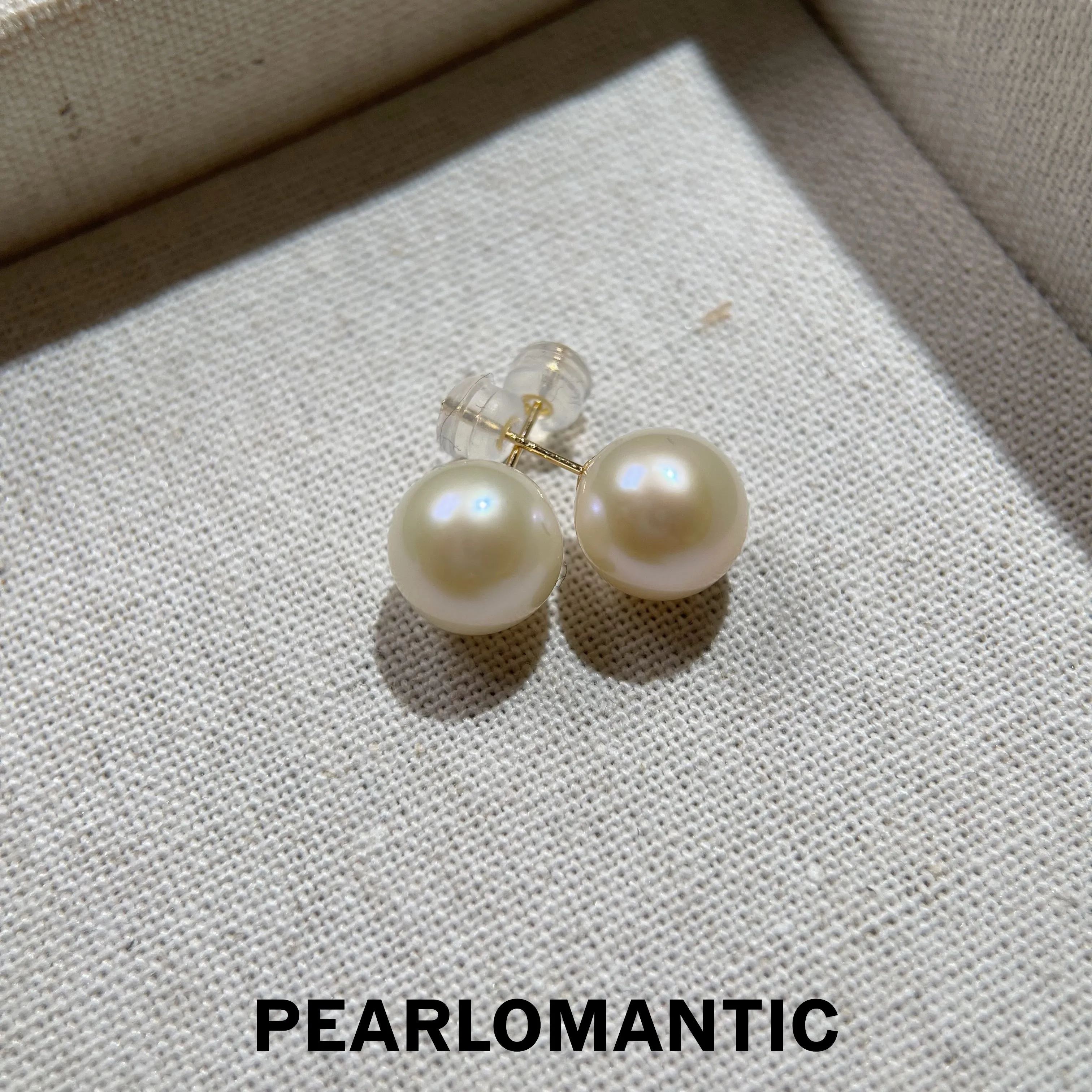 [Everyday Essentials] 8-9mm 5A Freshwater Pearl w/ 18k Earring Stud