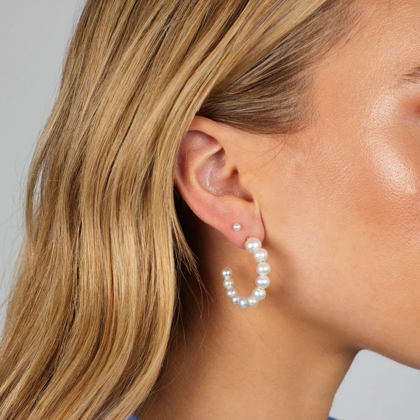 Graduated Pearl Hoop Earring 14K