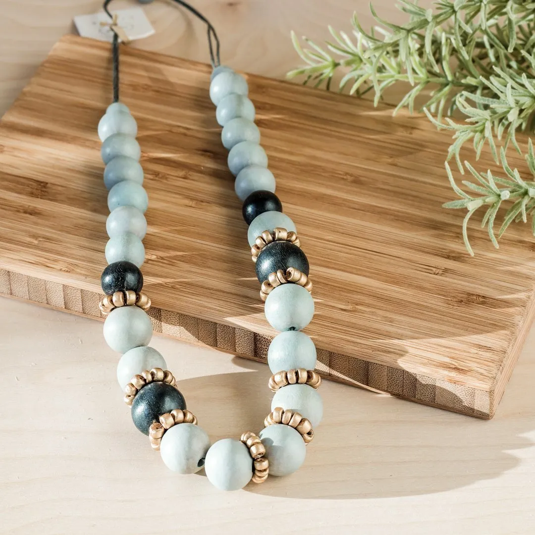 Handmade Grey Bead Necklace Pompa