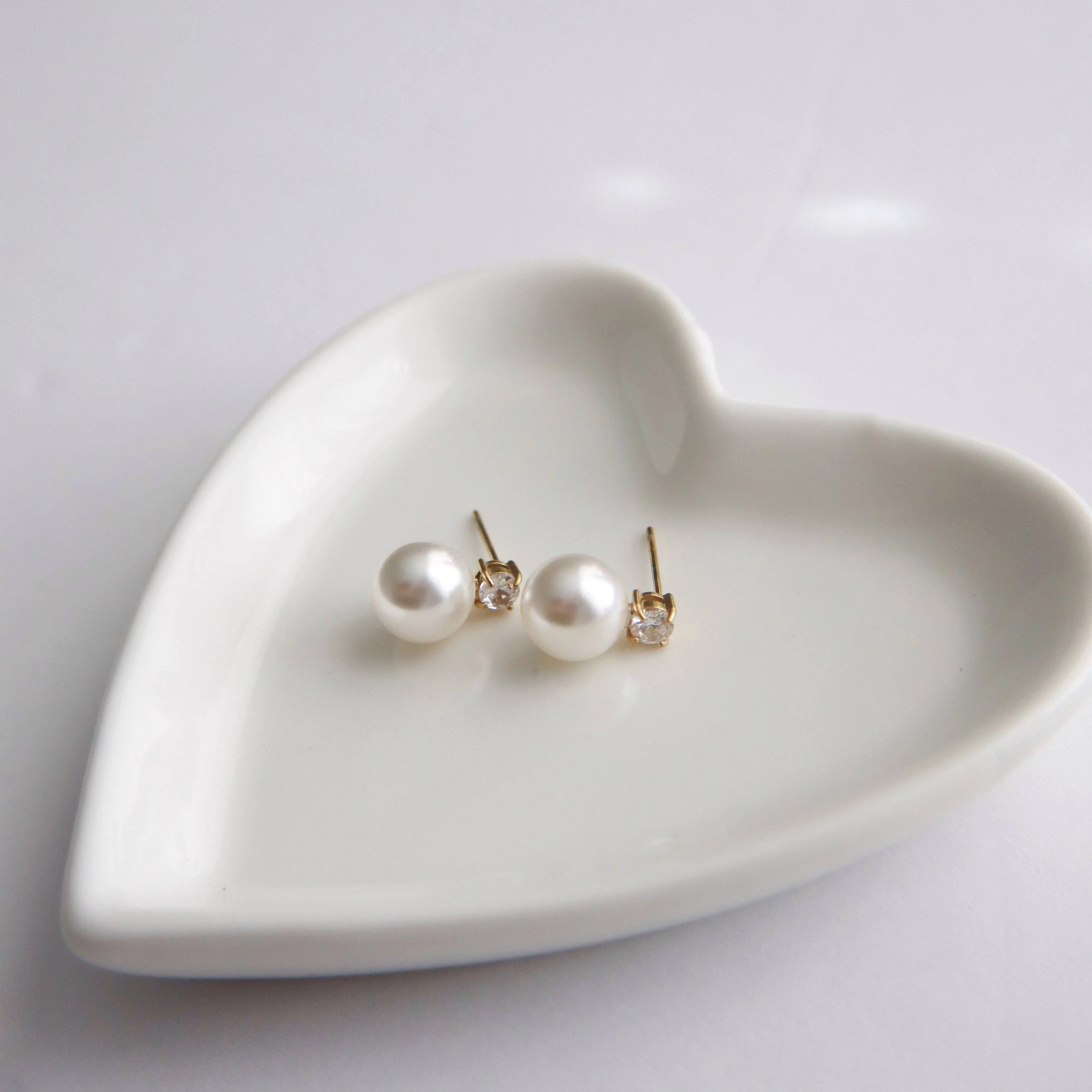 JESSA Jewelry - Kelly Pearl Studs