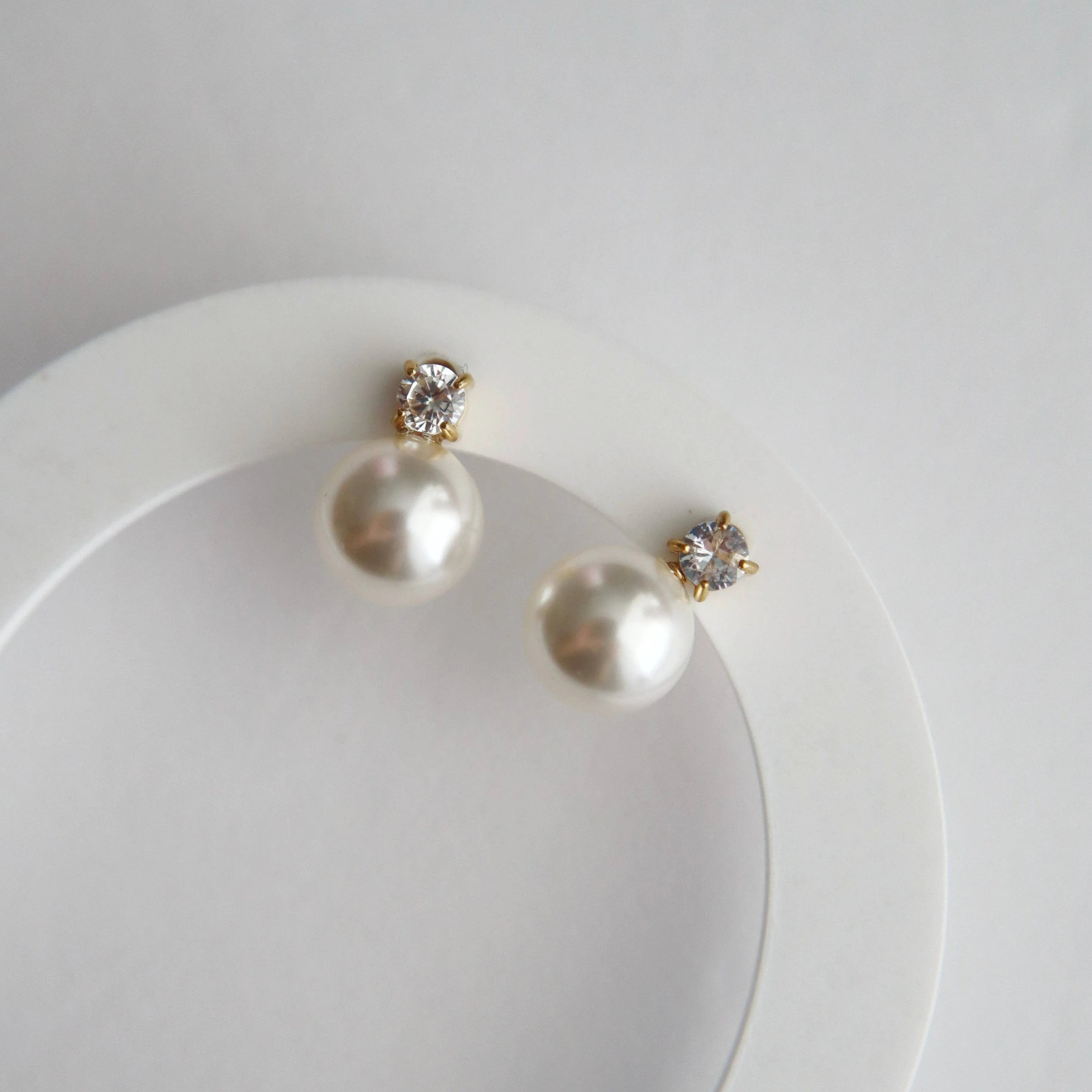JESSA Jewelry - Kelly Pearl Studs