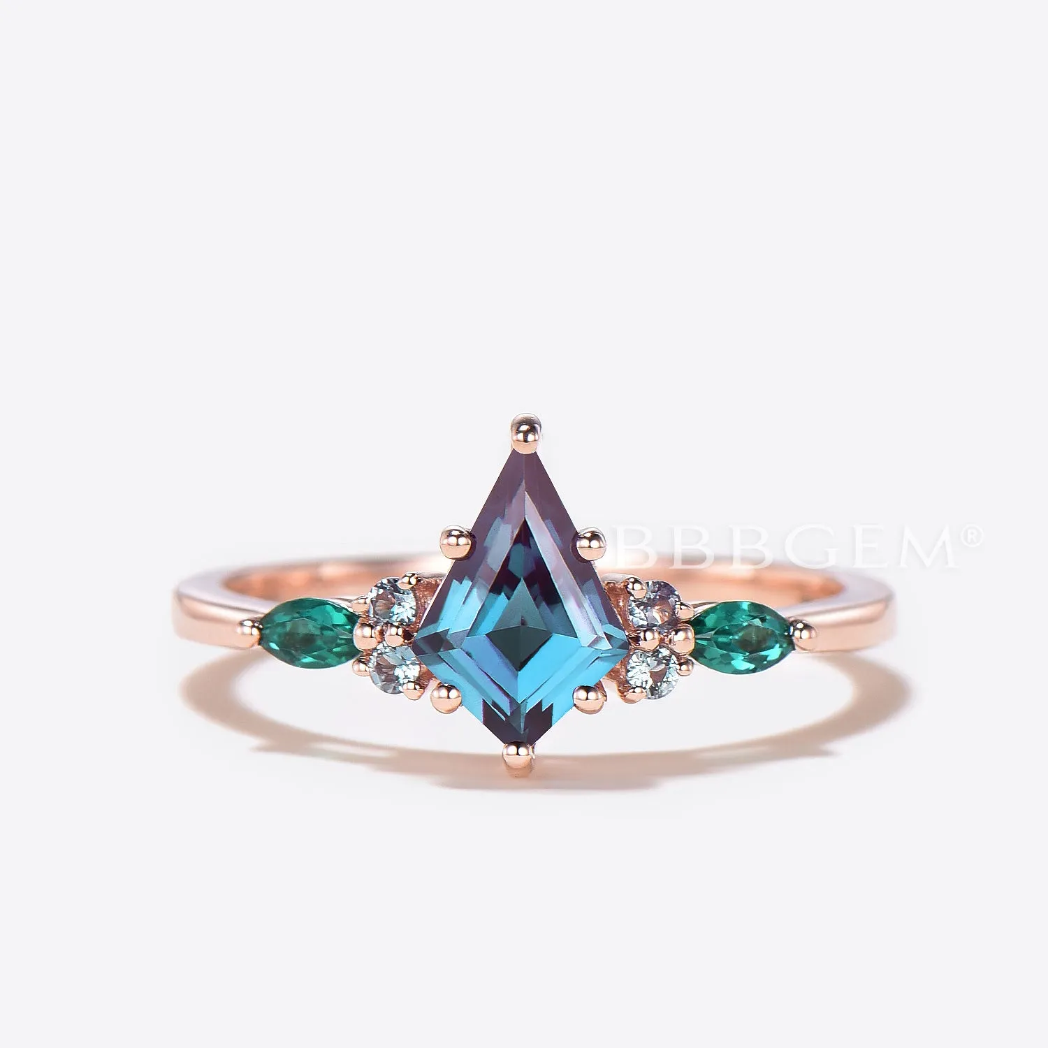 Kite Cut Color-change Alexandrite Cluster Engagement Ring Emerald Crown Bridal Set