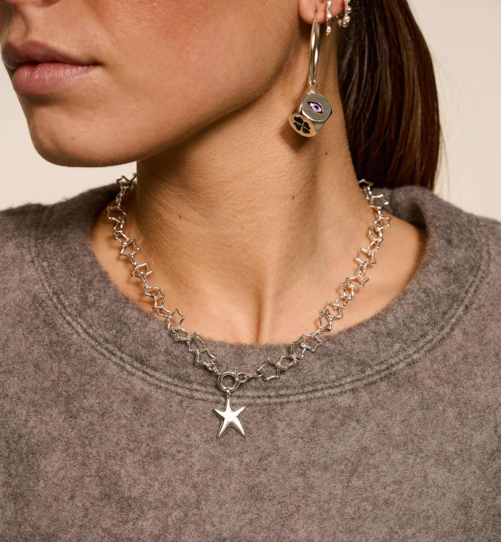 Linked Chunky Stars Necklace