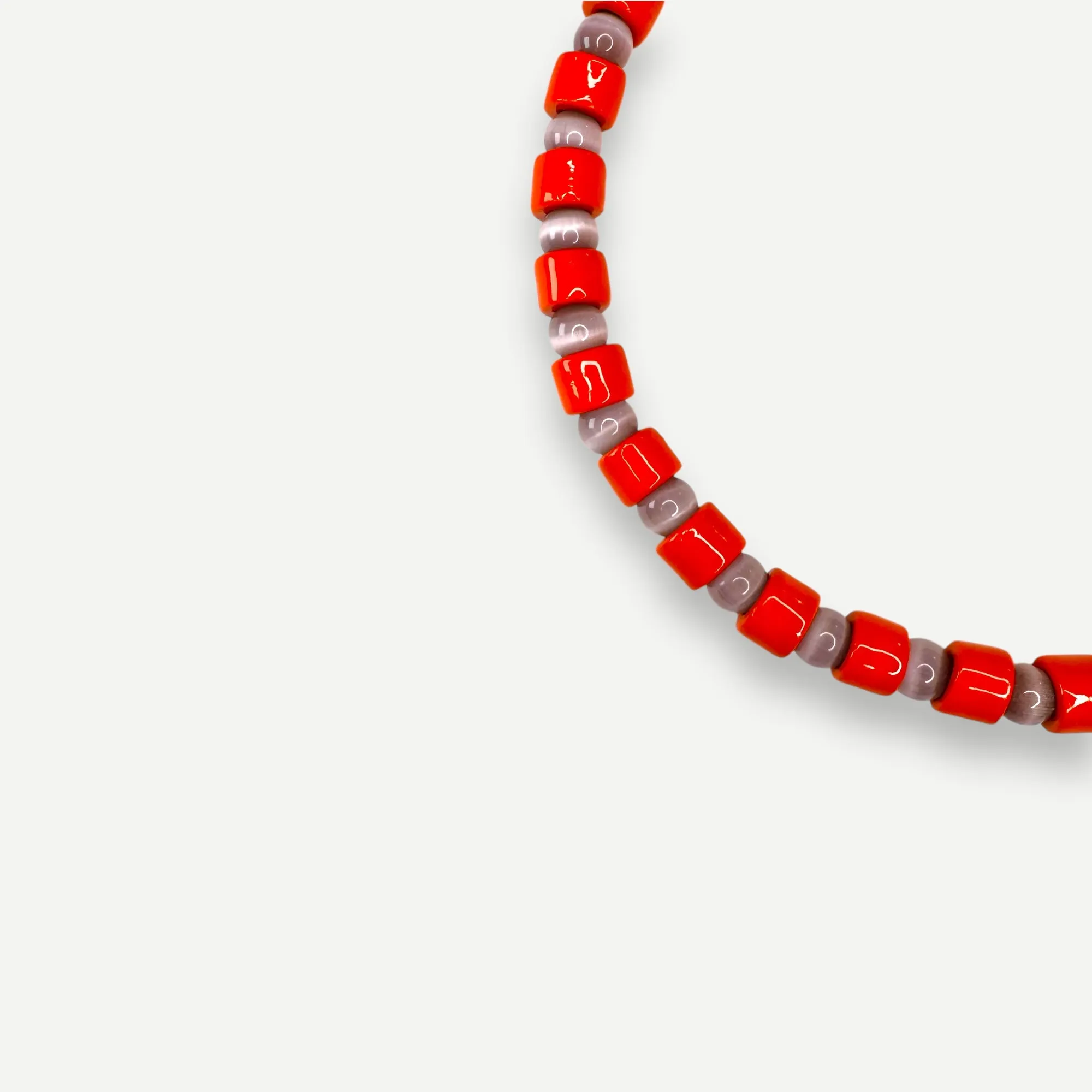 LOBSTER & CAT EYE SUNDRY.  BEAD ONE.