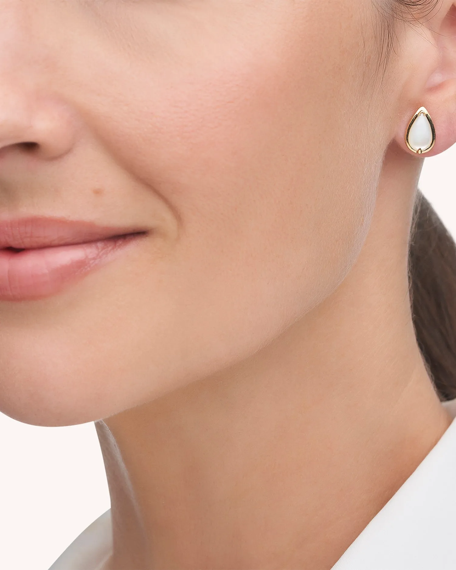 Maxima Stud Earrings | Mother of Pearl and Yellow Gold