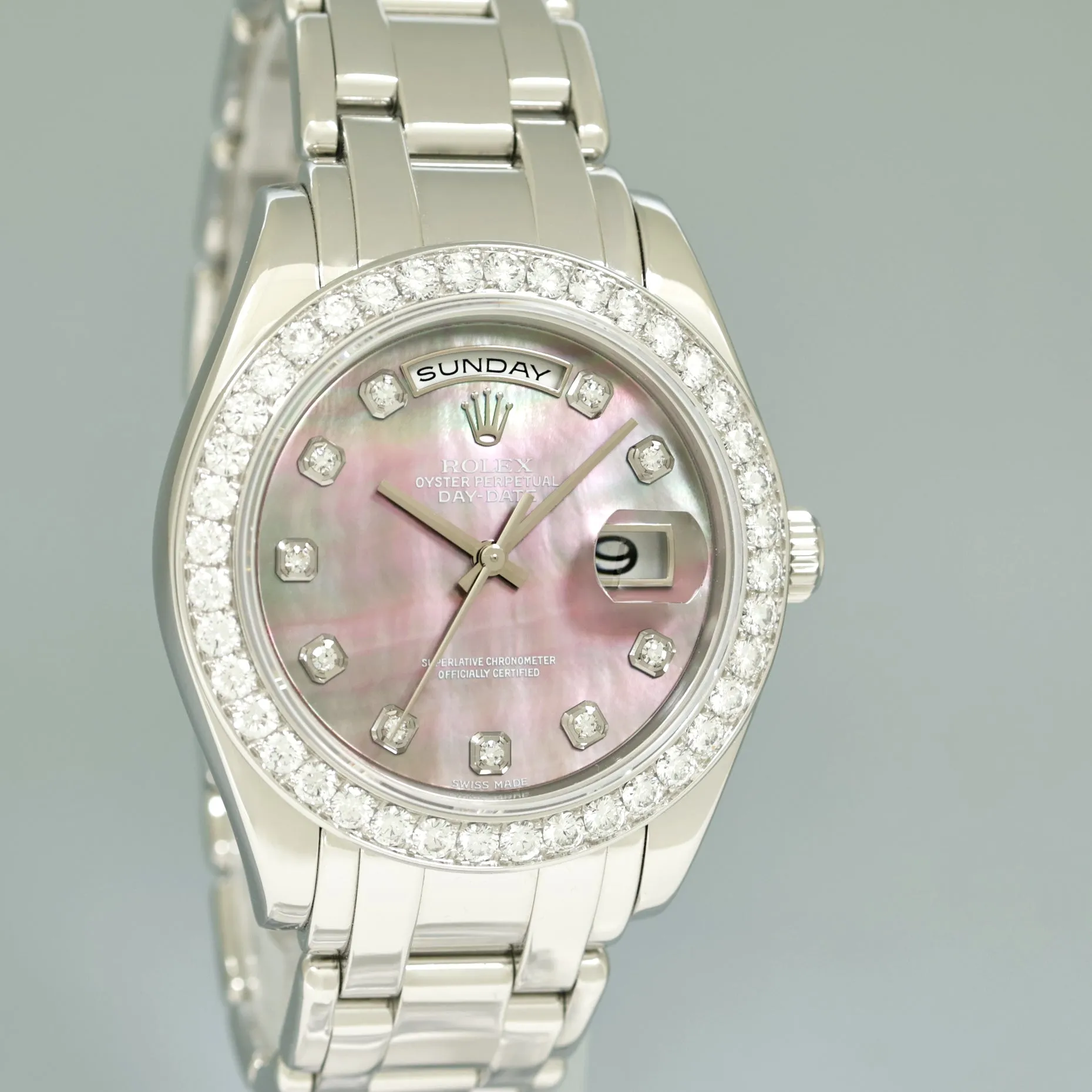 MINT Rolex Platinum Masterpiece Diamond 18946 39MM Mother of Pearl Diamond Watch