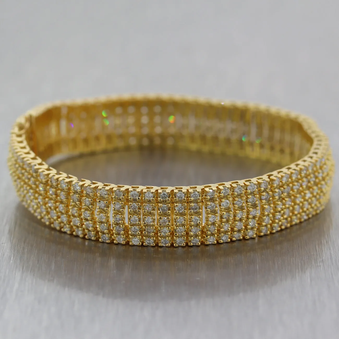 Modern 14k Yellow Gold 3.50ctw Multi Diamond Bracelet