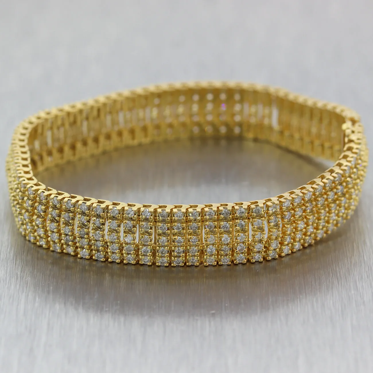Modern 14k Yellow Gold 3.50ctw Multi Diamond Bracelet