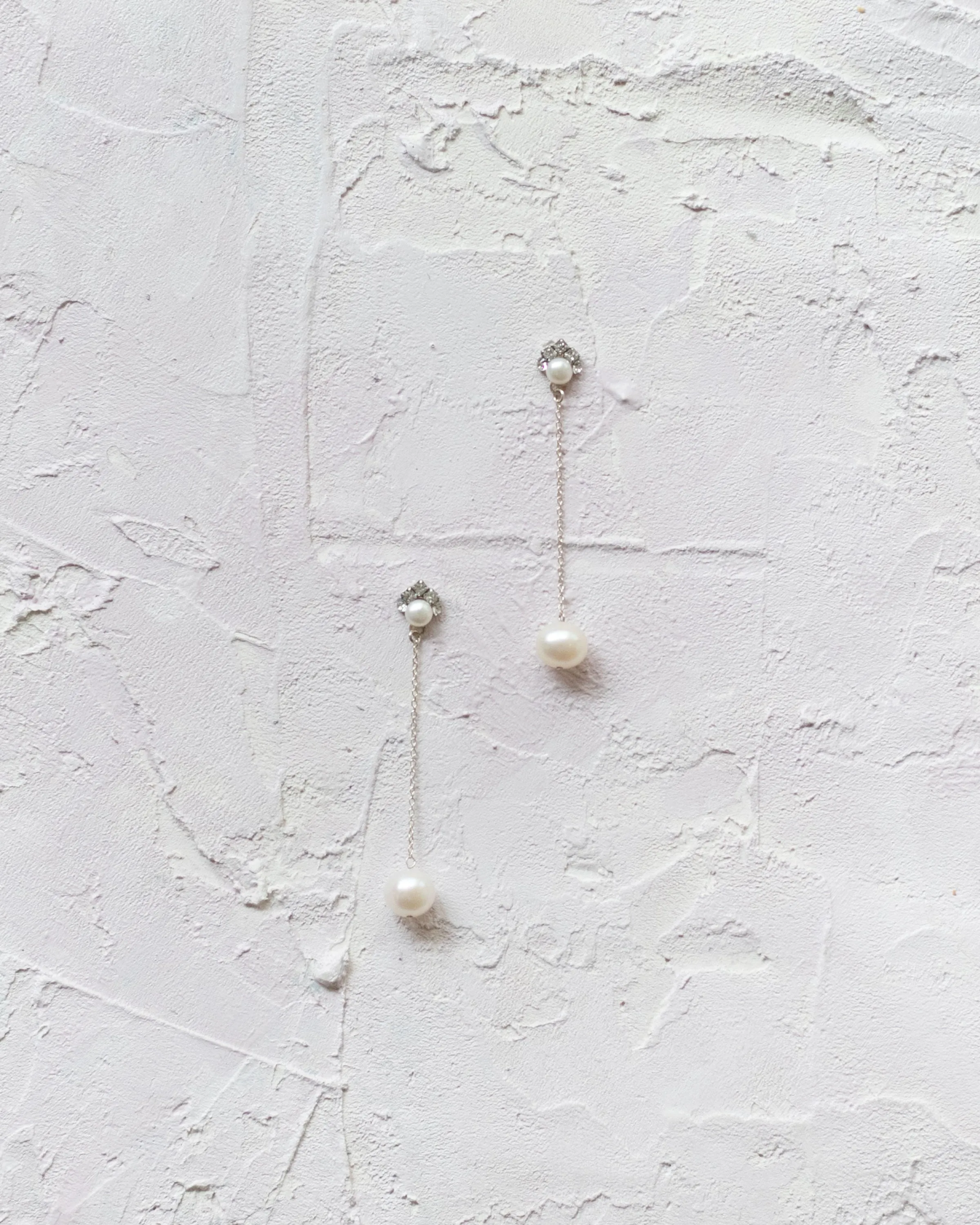 Moondrop Pearl Long Earrings