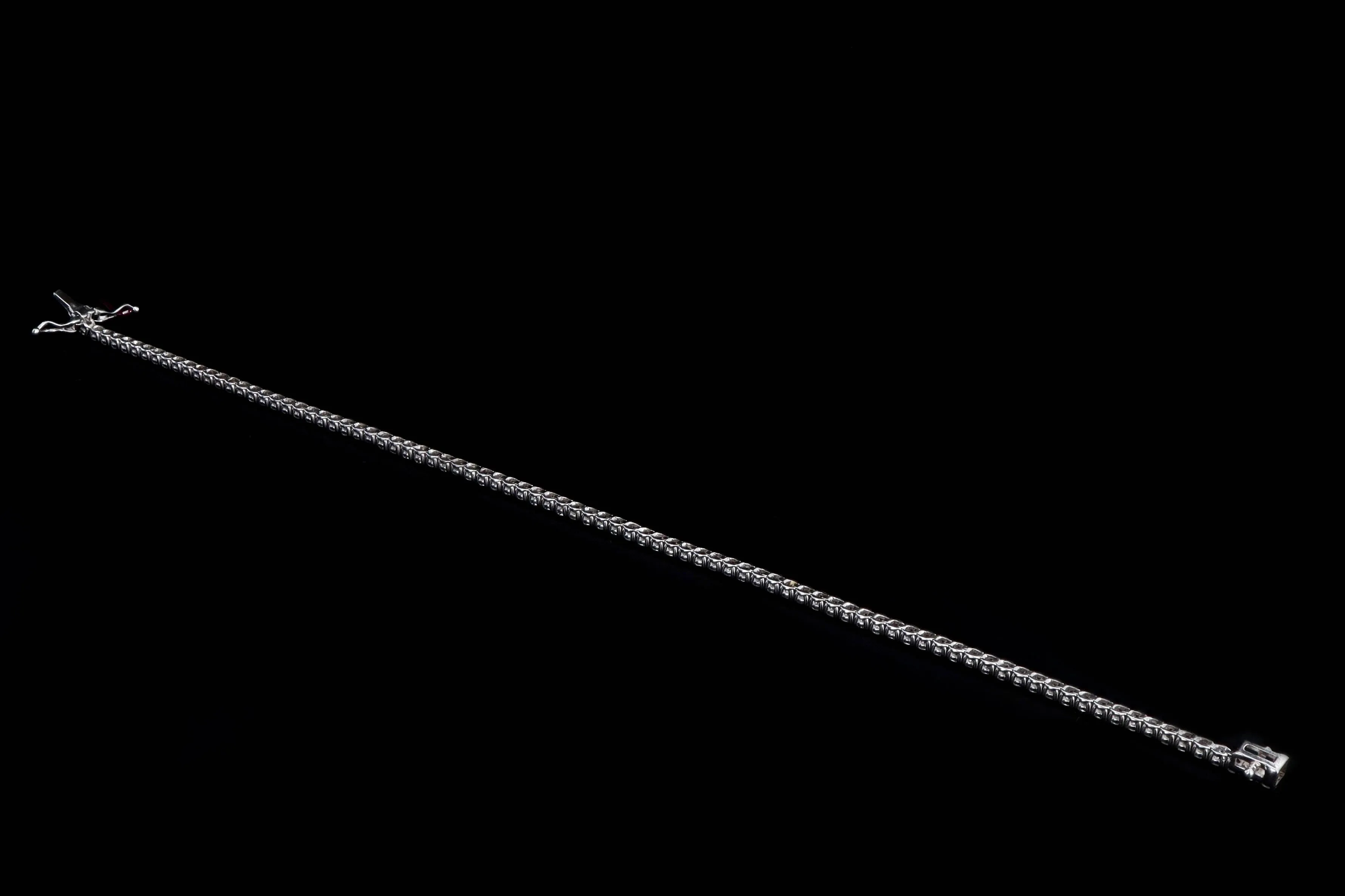 New 14K White Gold 2.37 Carat Round Brilliant Cut Diamond Tennis Bracelet