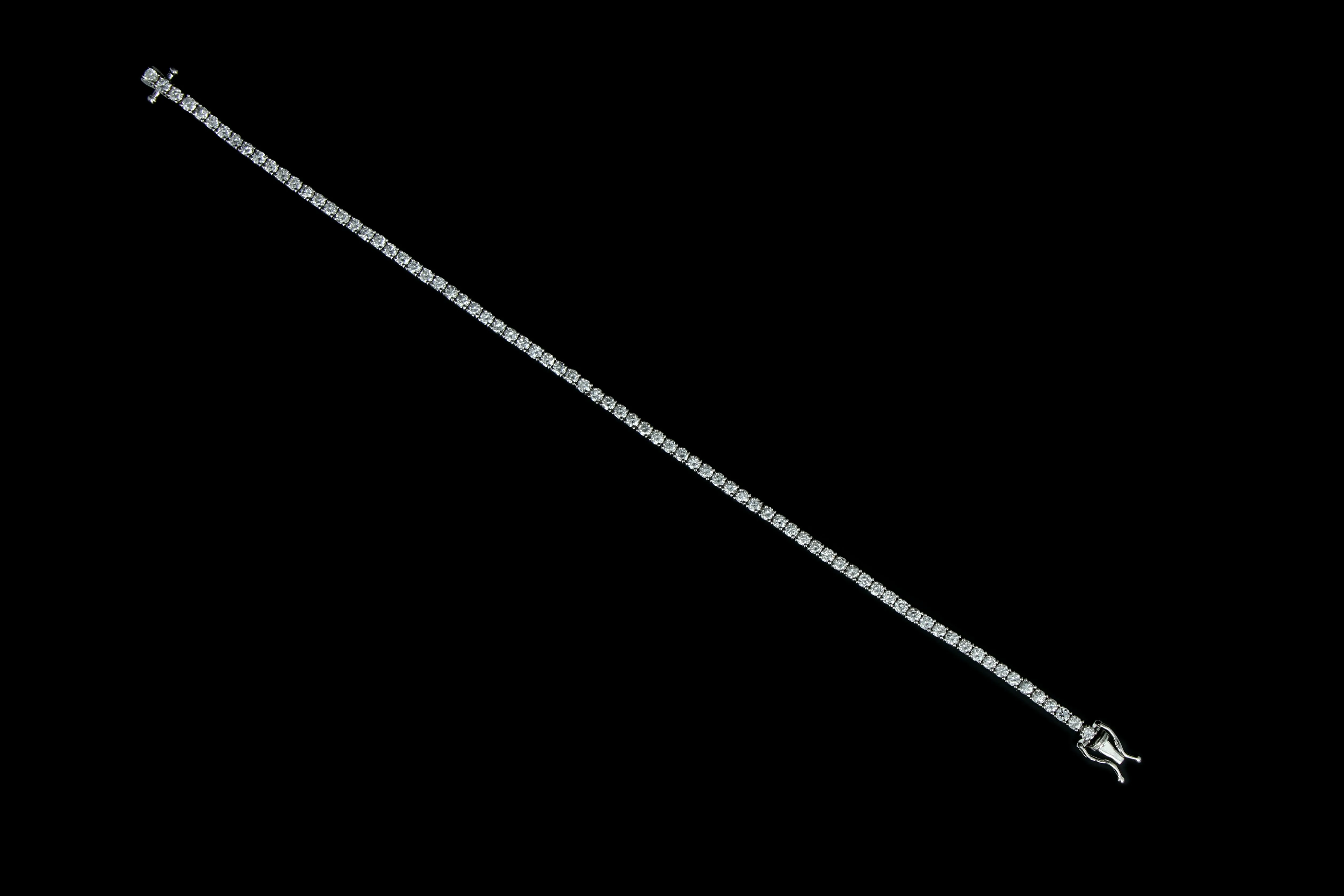 New 14K White Gold 3.25 Carat Round Brilliant Diamond Tennis Bracelet