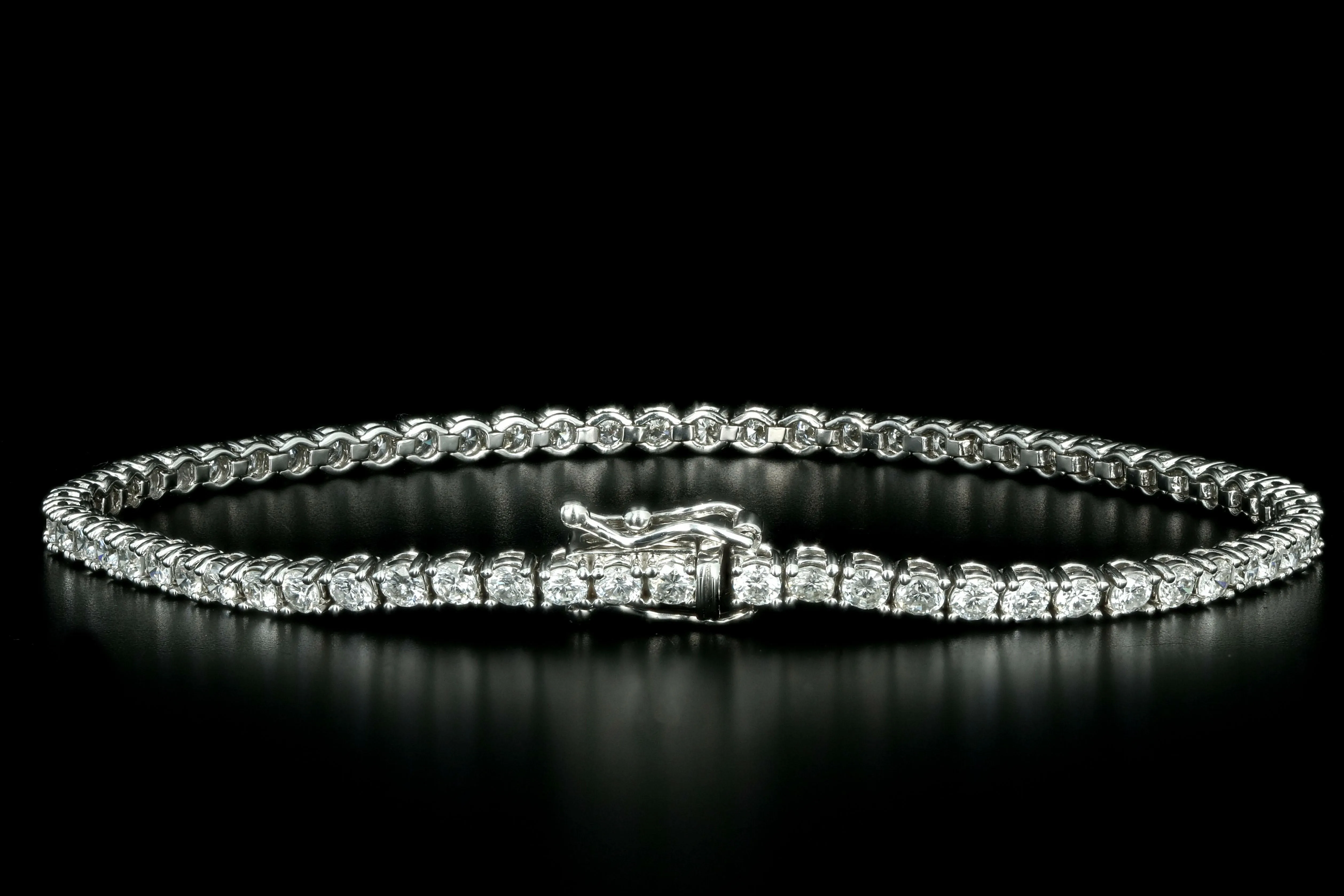 New 14K White Gold 3.25 Carat Round Brilliant Diamond Tennis Bracelet