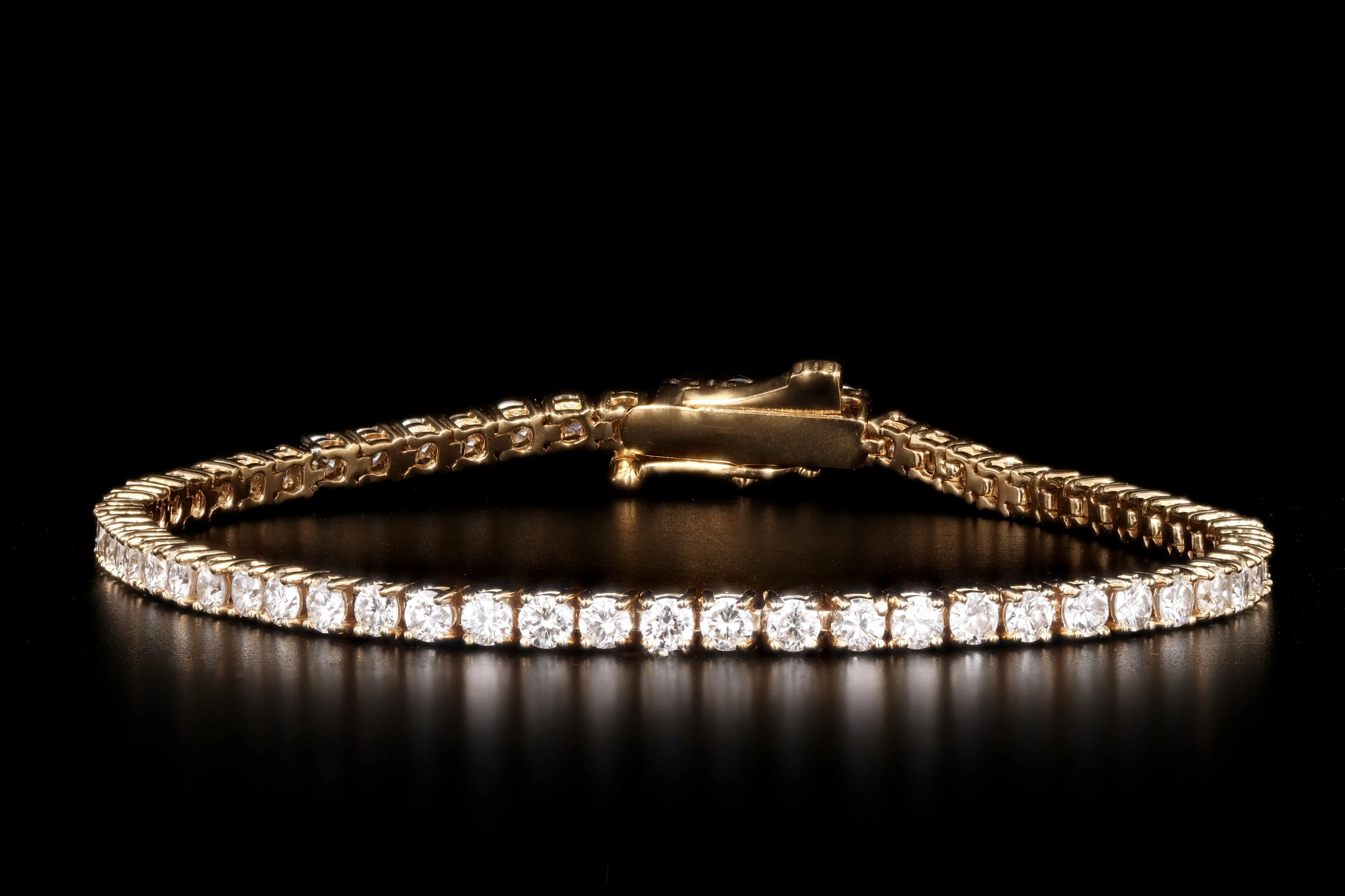 New 14K Yellow Gold 3.01 Carat Round Brilliant Cut Diamond Tennis Bracelet