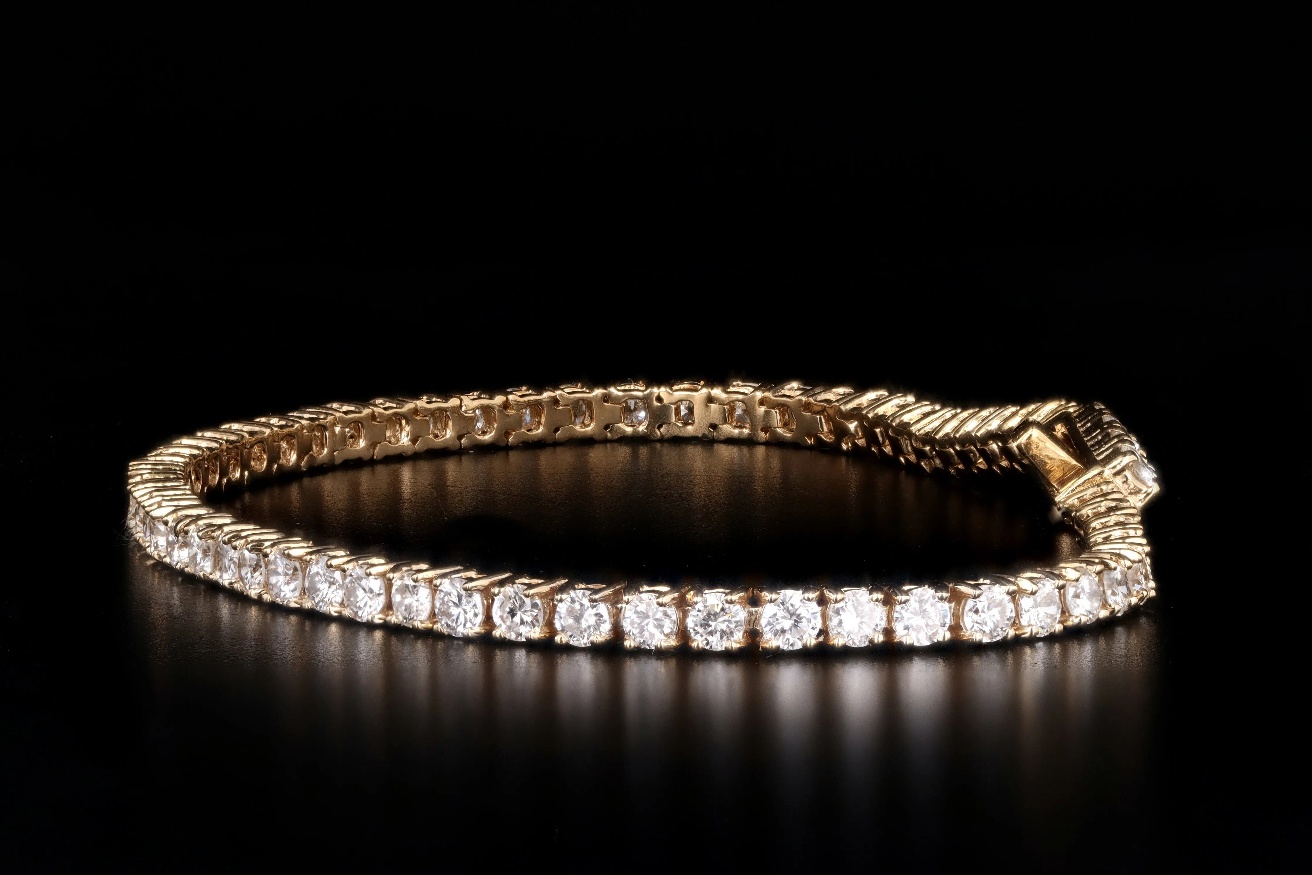 New 14K Yellow Gold 3.01 Carat Round Brilliant Cut Diamond Tennis Bracelet