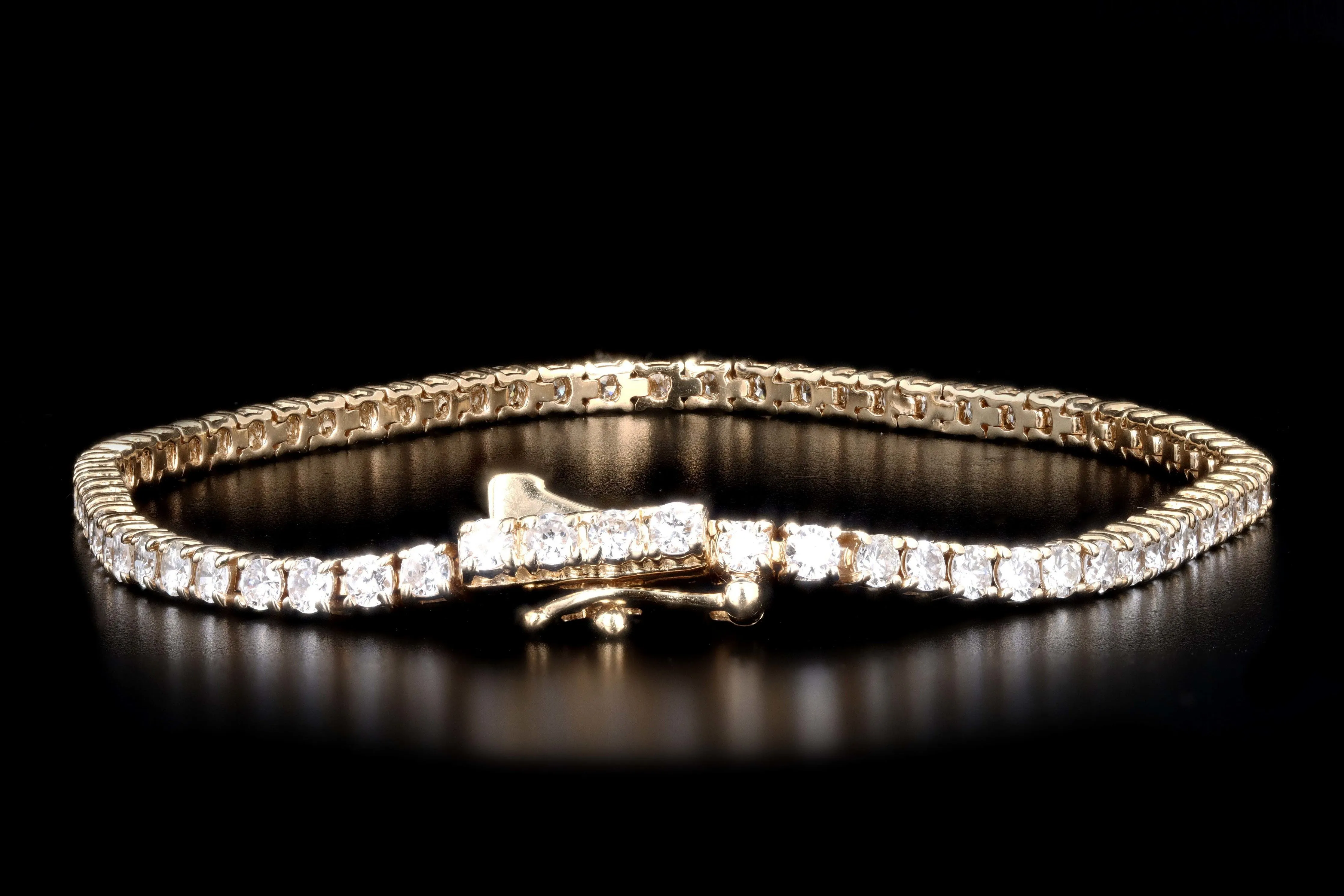 New 14K Yellow Gold 3.1 Carat Round Brilliant Cut Diamond Tennis Bracelet