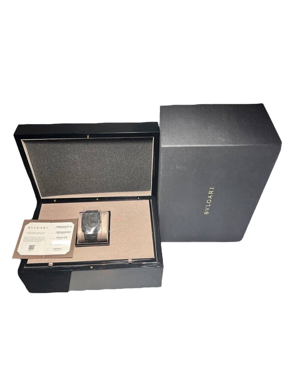 NEW 2023  Bulgari Octo Finissimo 103779 40MM Black Dial Carbon Gold - Box/Papers