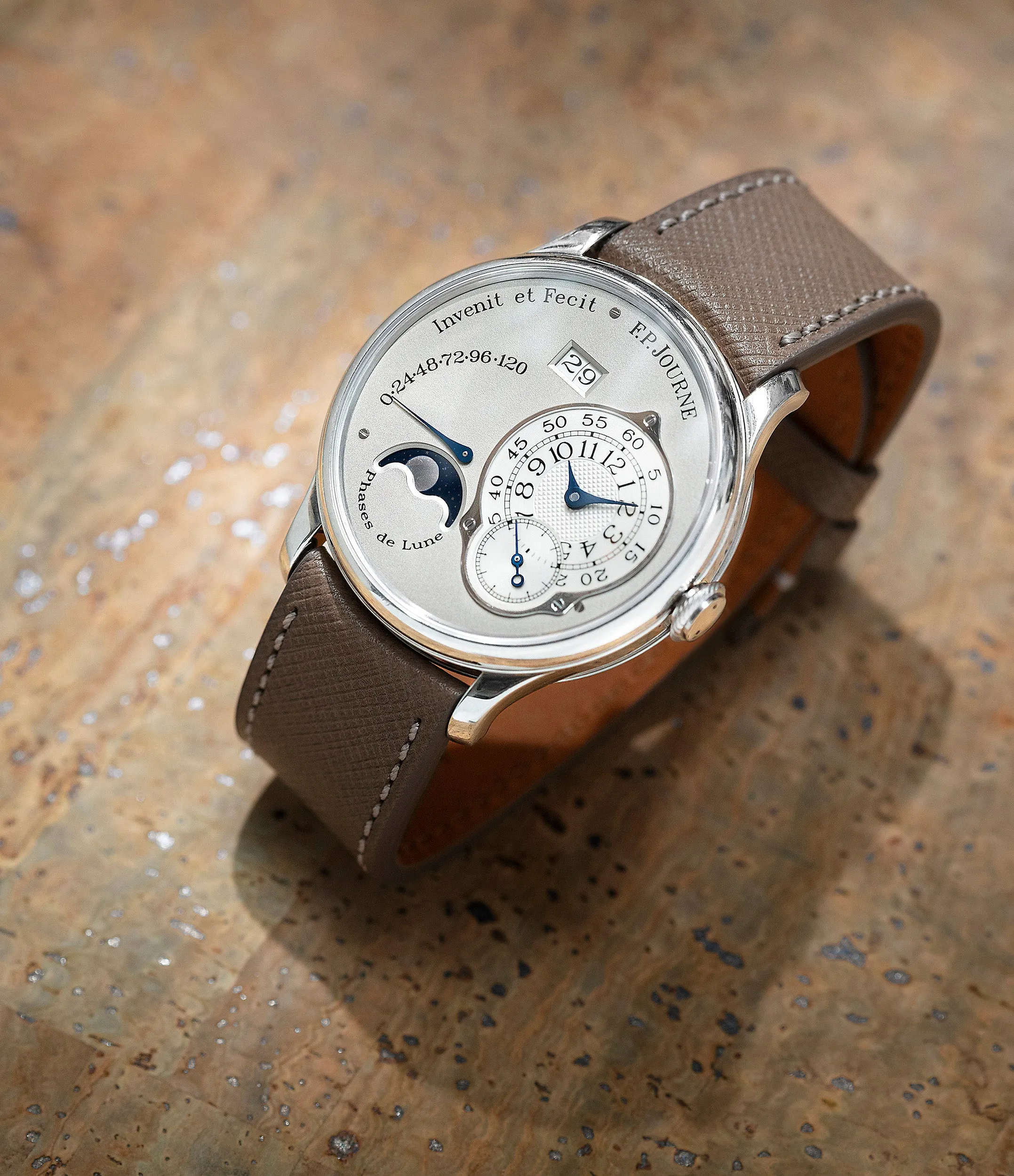 Octa Lune | 38mm | Platinum
