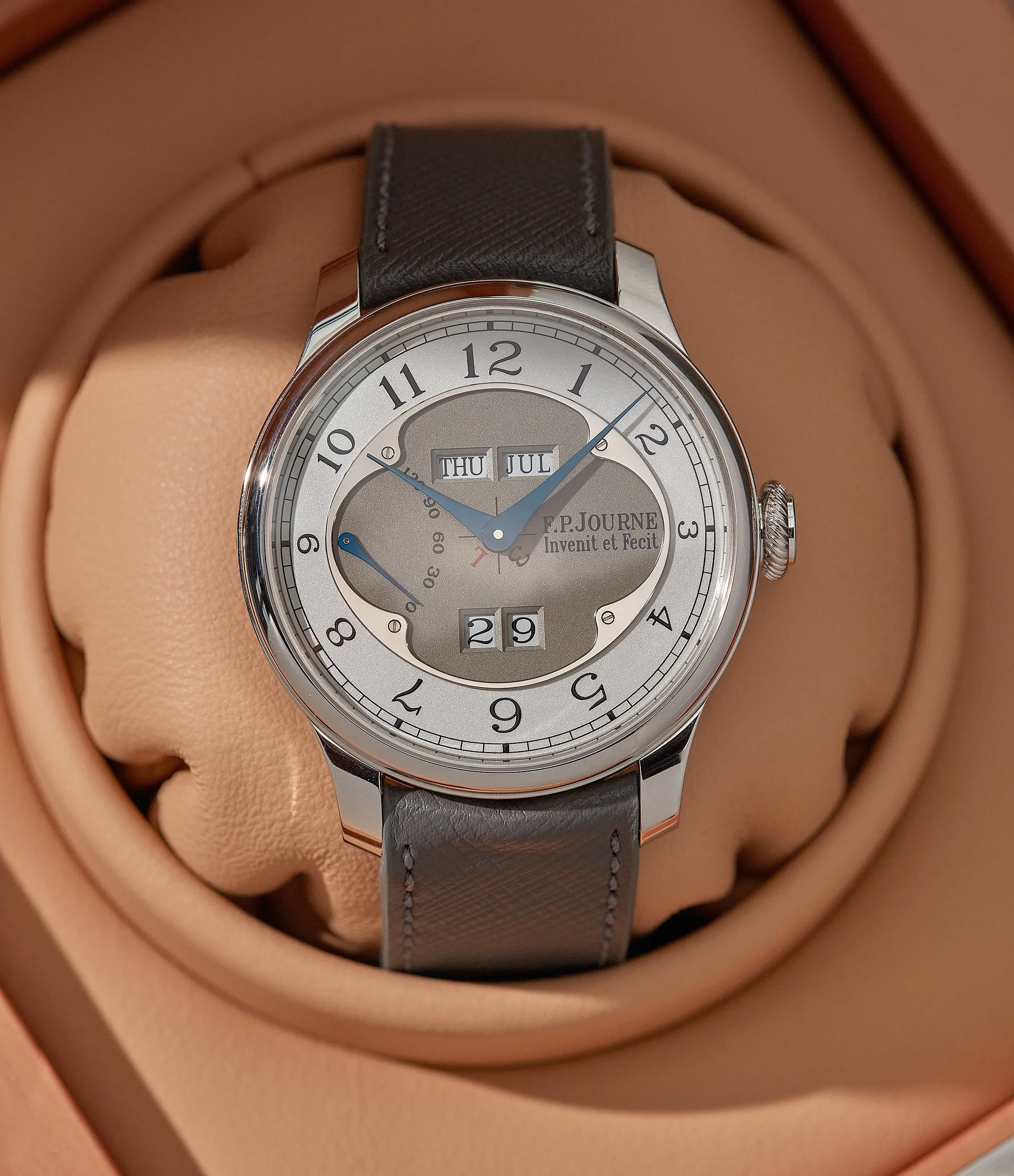 Octa Quantième Perpétuel | Platinum
