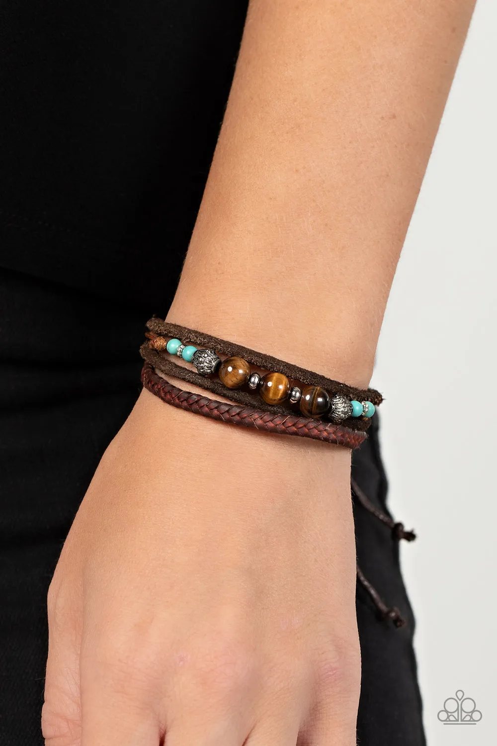 PAPARAZZI Tundra Tracker - Blue BRACELETS