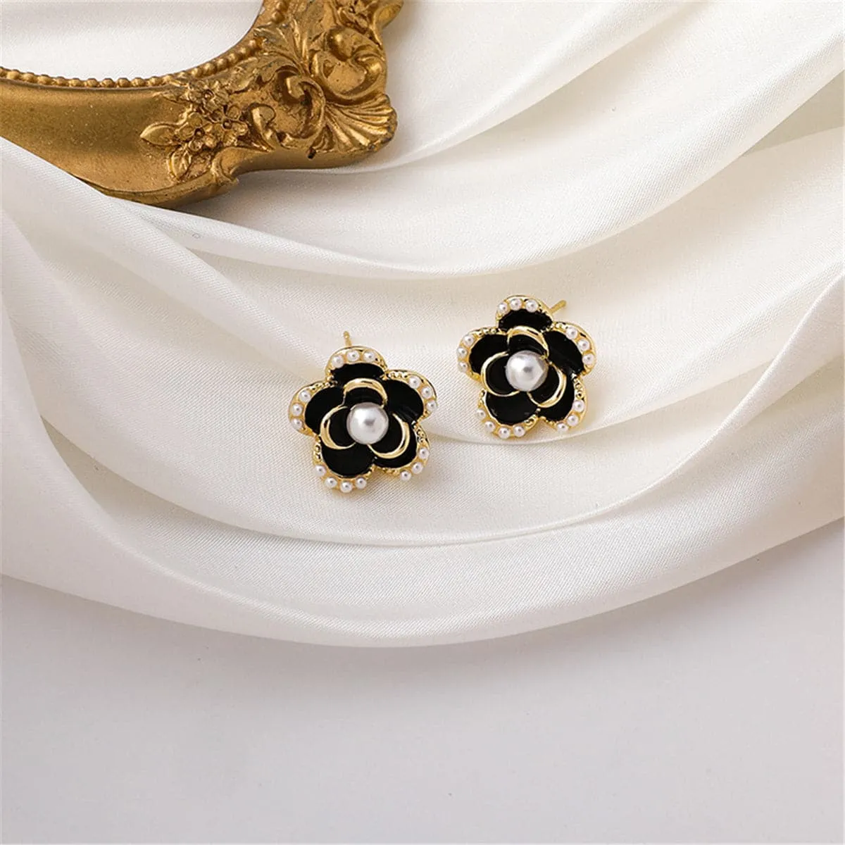 Pearl & Black Enamel 18k Gold-Plated Flower Stud Earrings