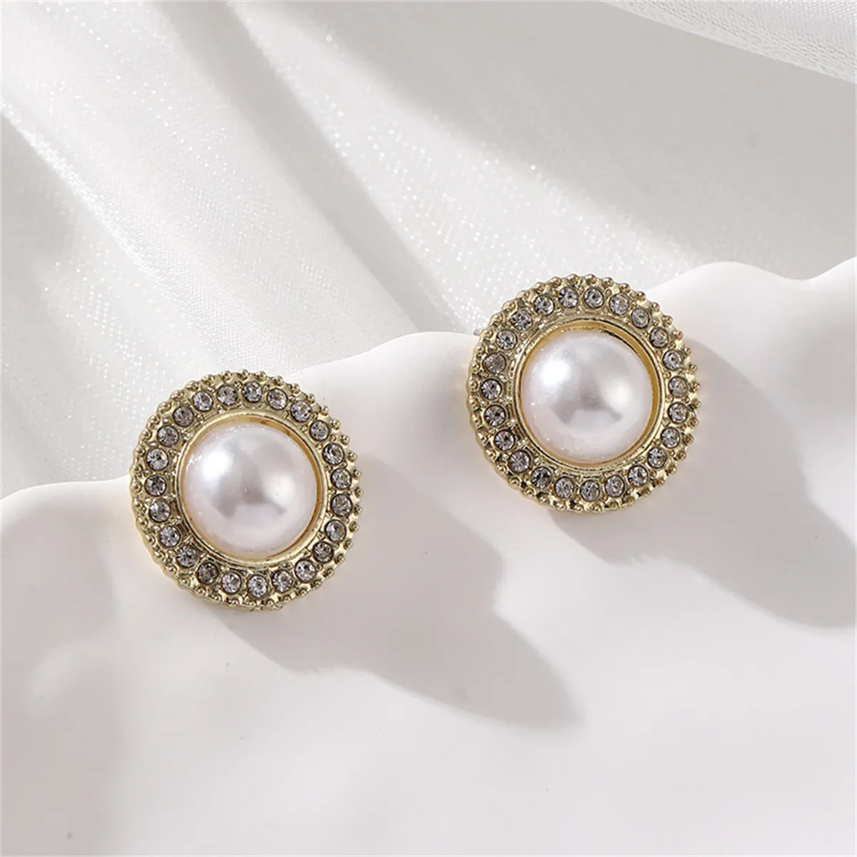 Pearl & Cubic Zirconia 18K Gold-Plated Halo Round Stud Earrings