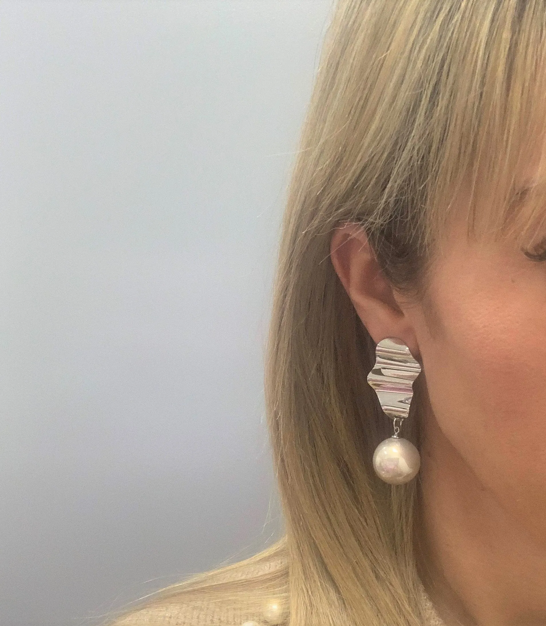 Pearl Drop Earring